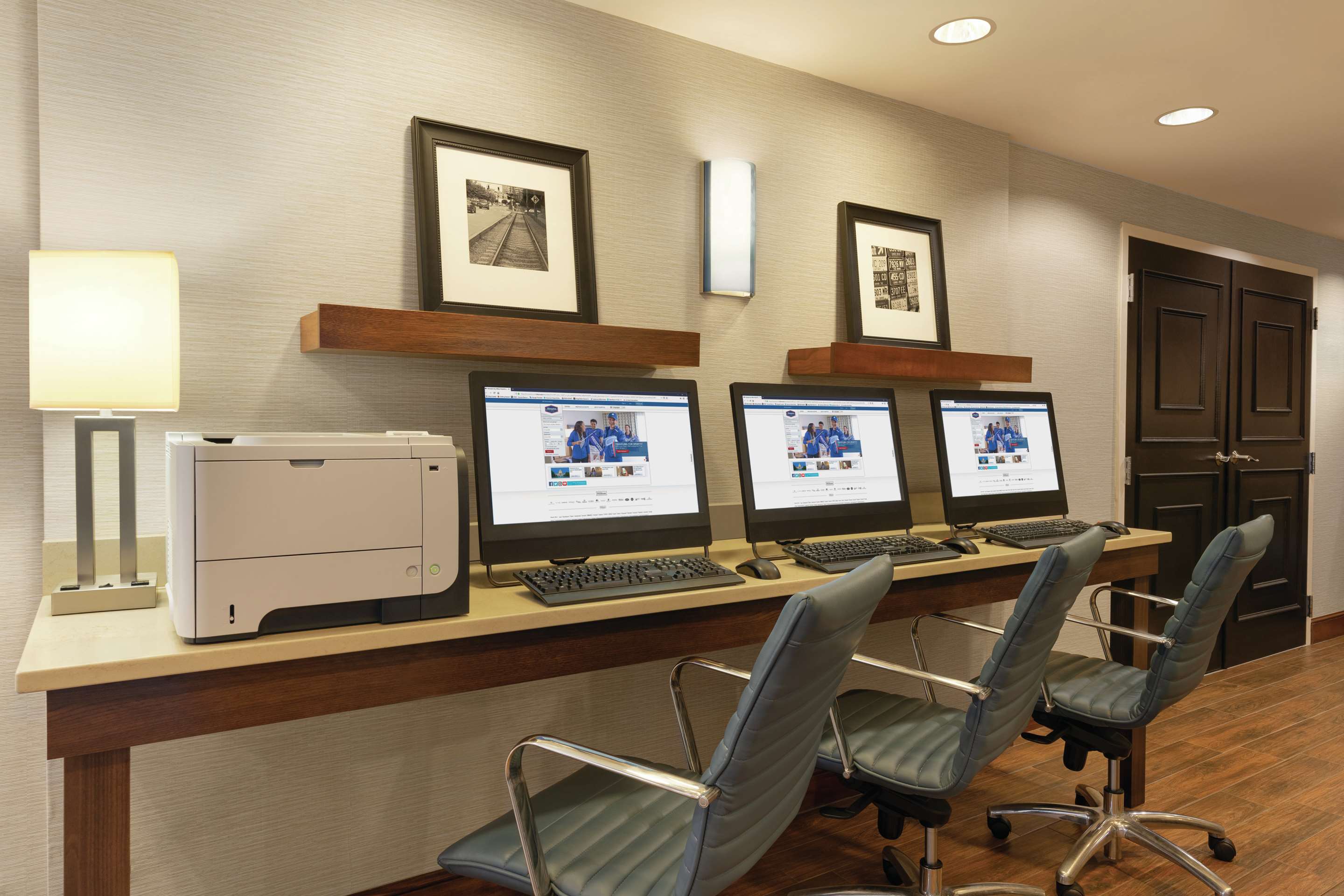 Business Center | Hampton Inn Franklin/Milford