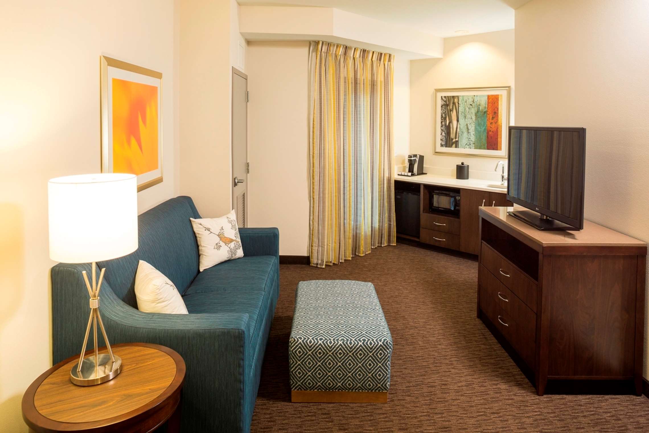 Guest room