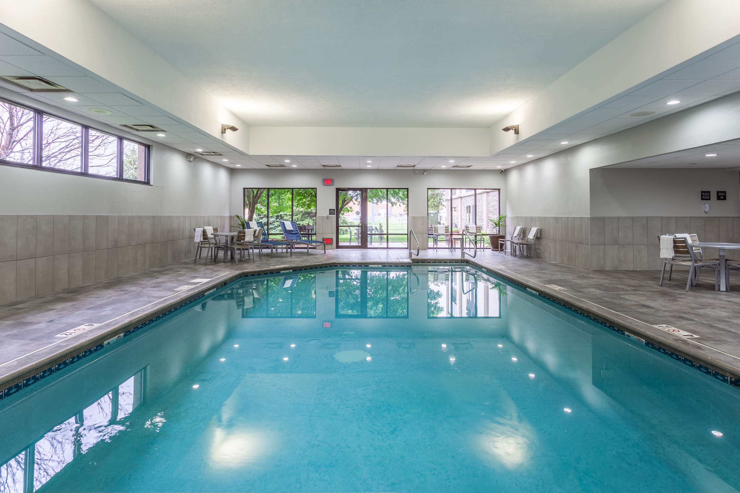 Pool | Hampton Inn Sioux Falls