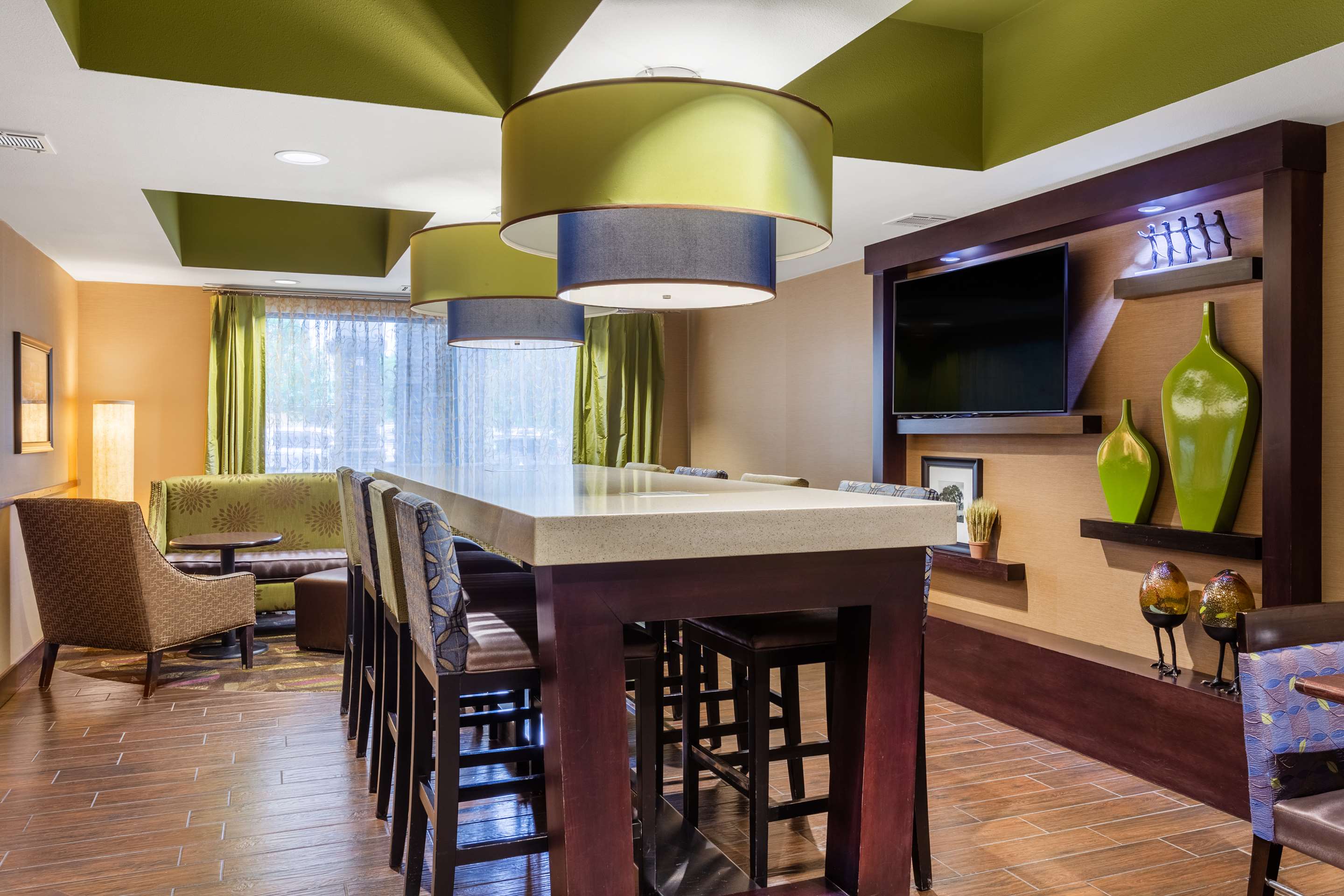 Lobby | Hampton Inn Sioux Falls