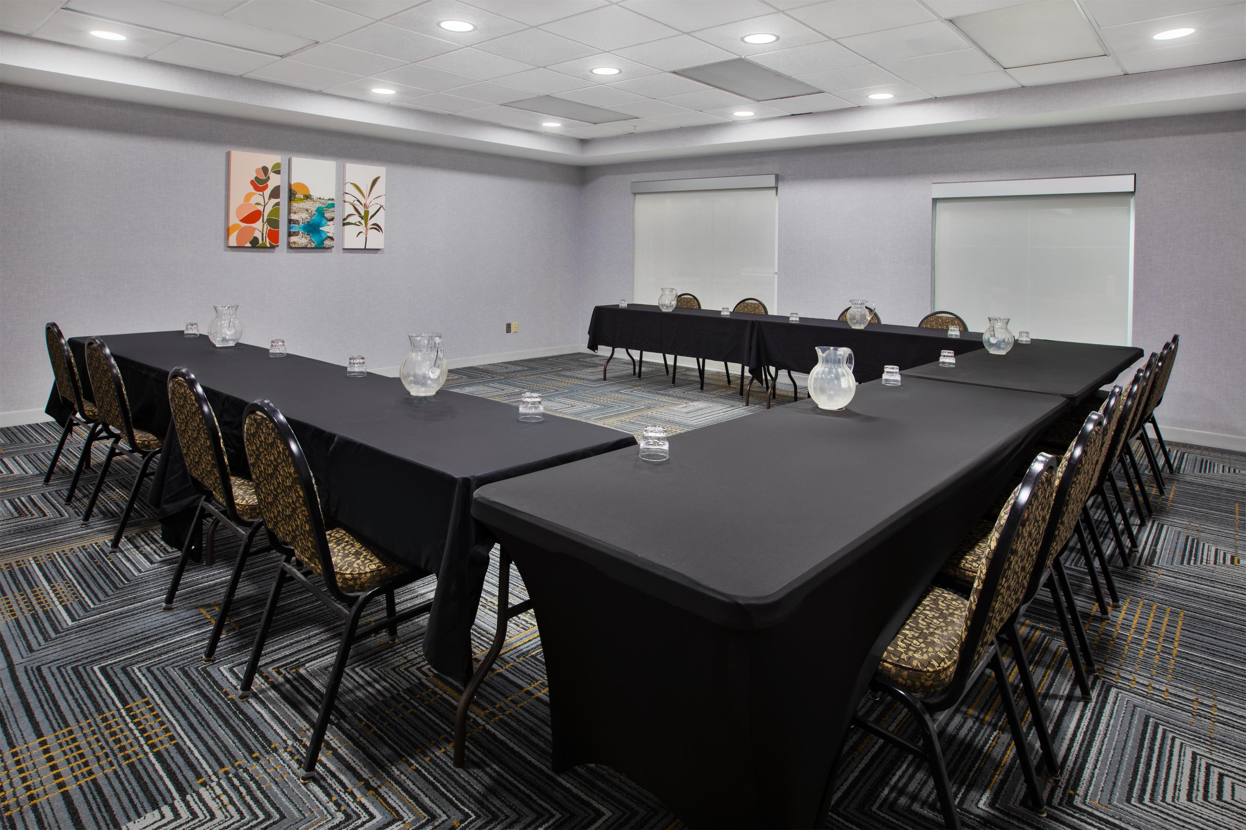 Meeting Room | Homewood Suites by Hilton Sioux Falls