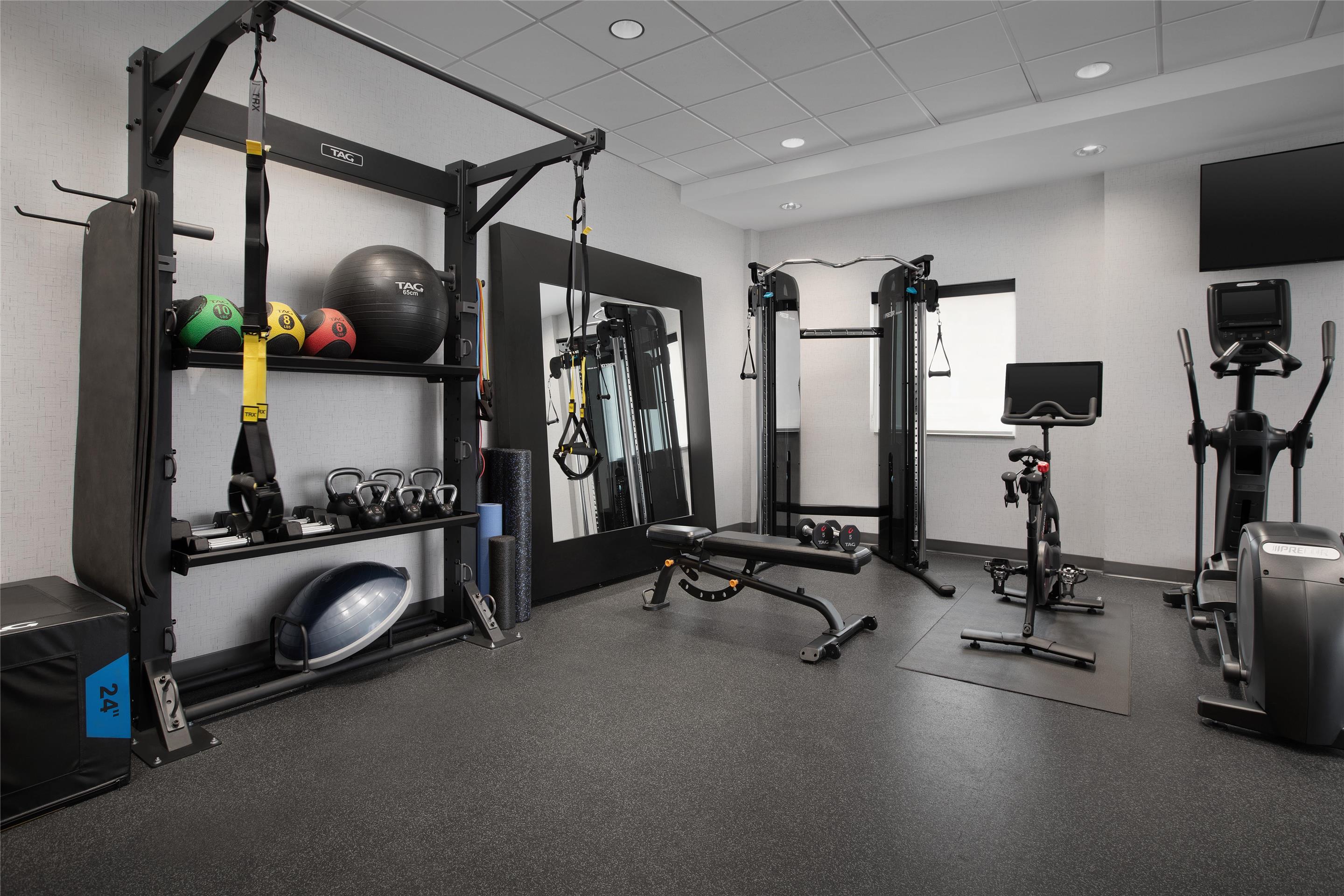Health club fitness center gym | Home2 Suites By Hilton Sioux Falls/Sanford Medical Center