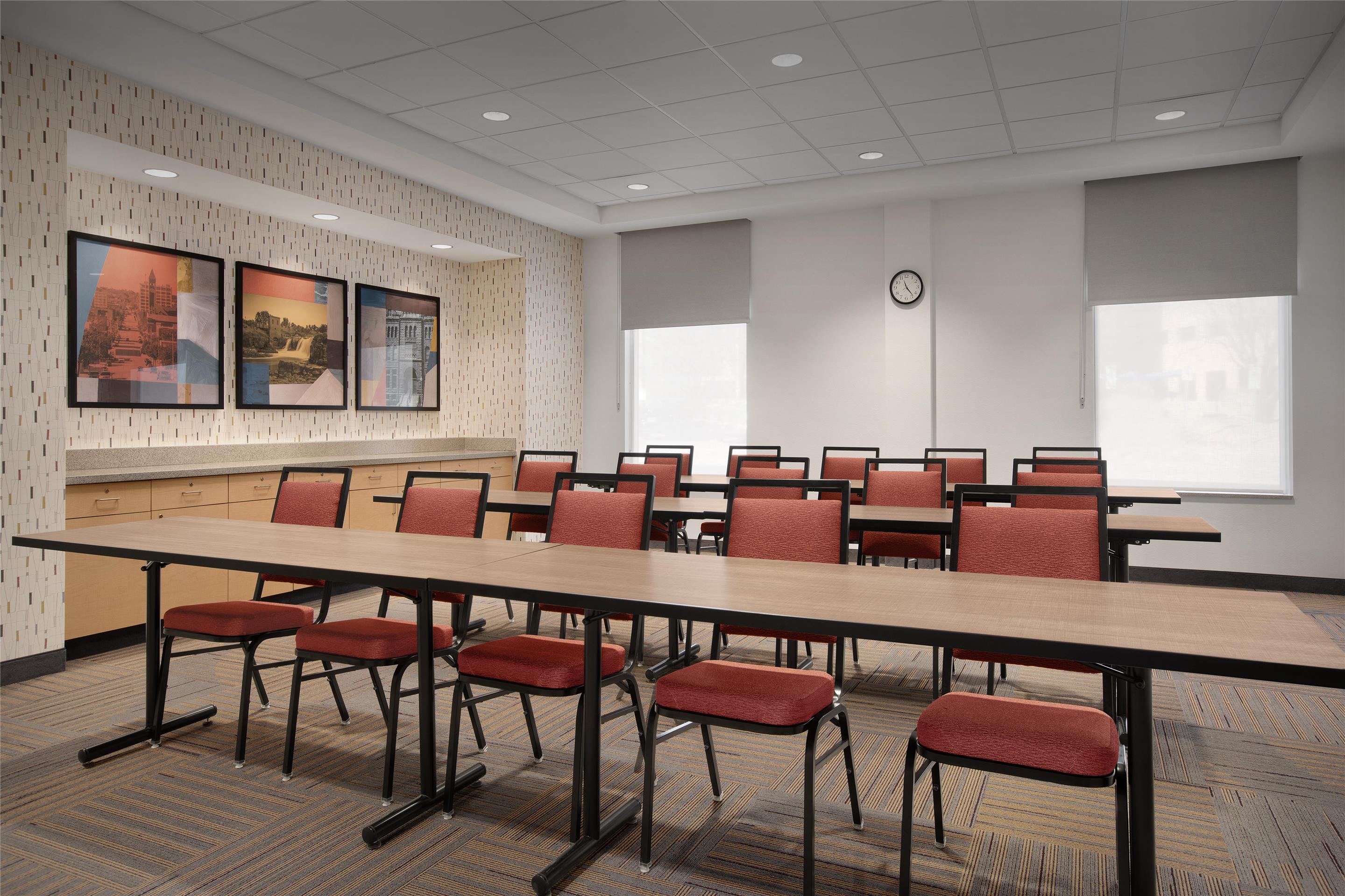 Meeting Room | Home2 Suites By Hilton Sioux Falls/Sanford Medical Center