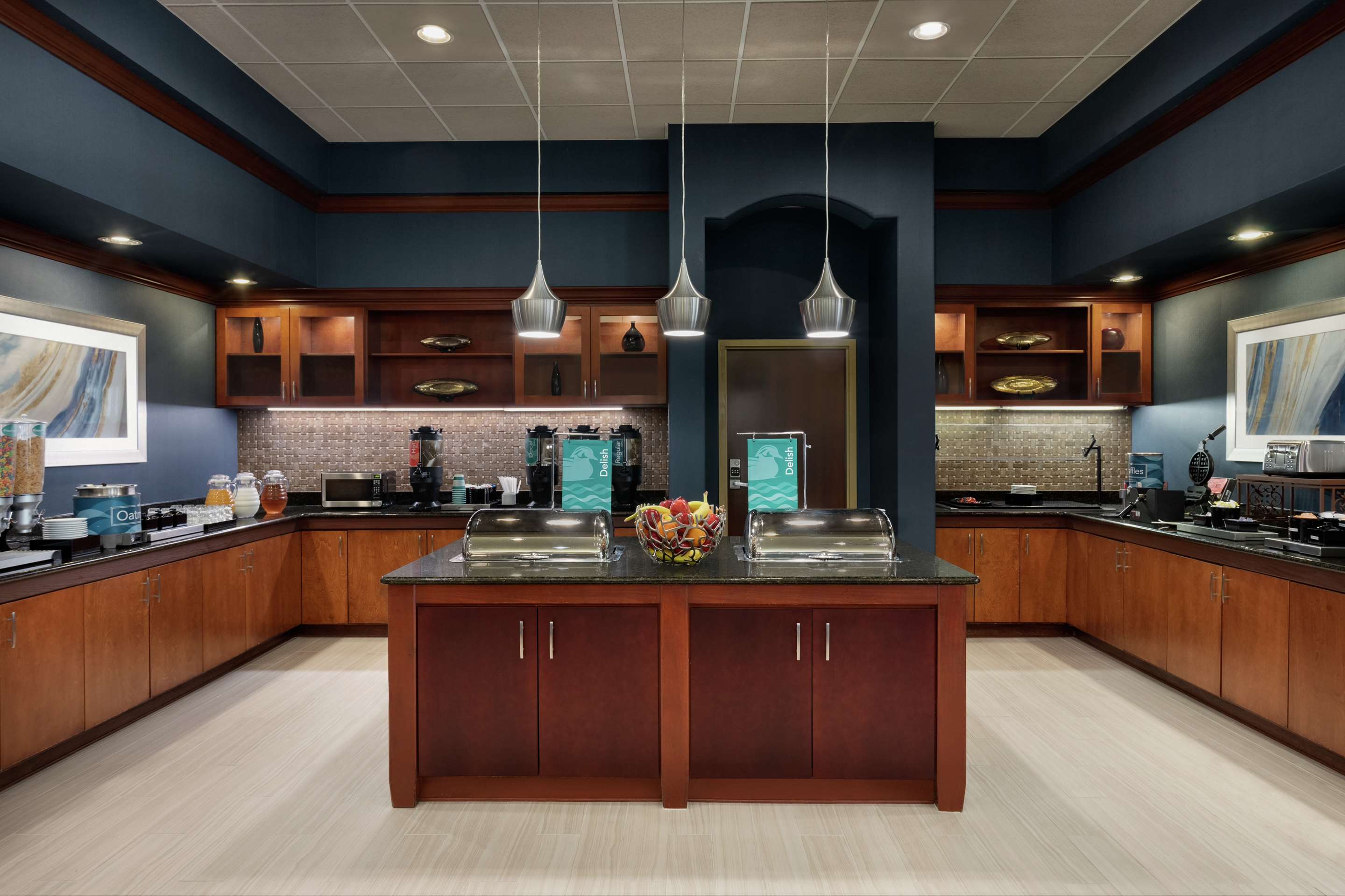 Breakfast Area | Homewood Suites by Hilton Fort Smith