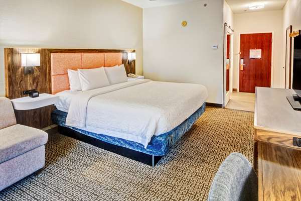  - Hampton Inn Van Buren - I-40, Exit 5