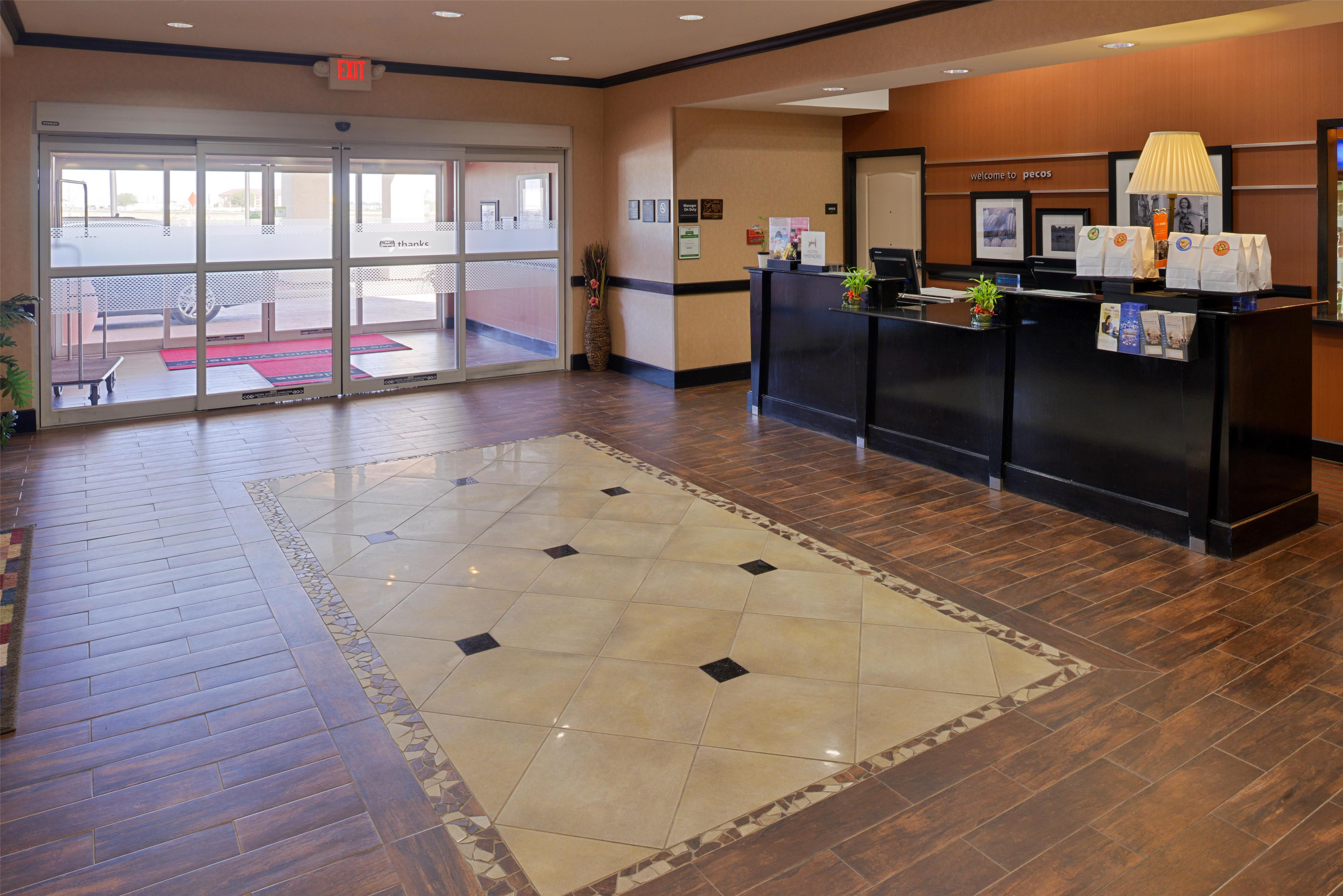 Reception | Hampton Inn Pecos