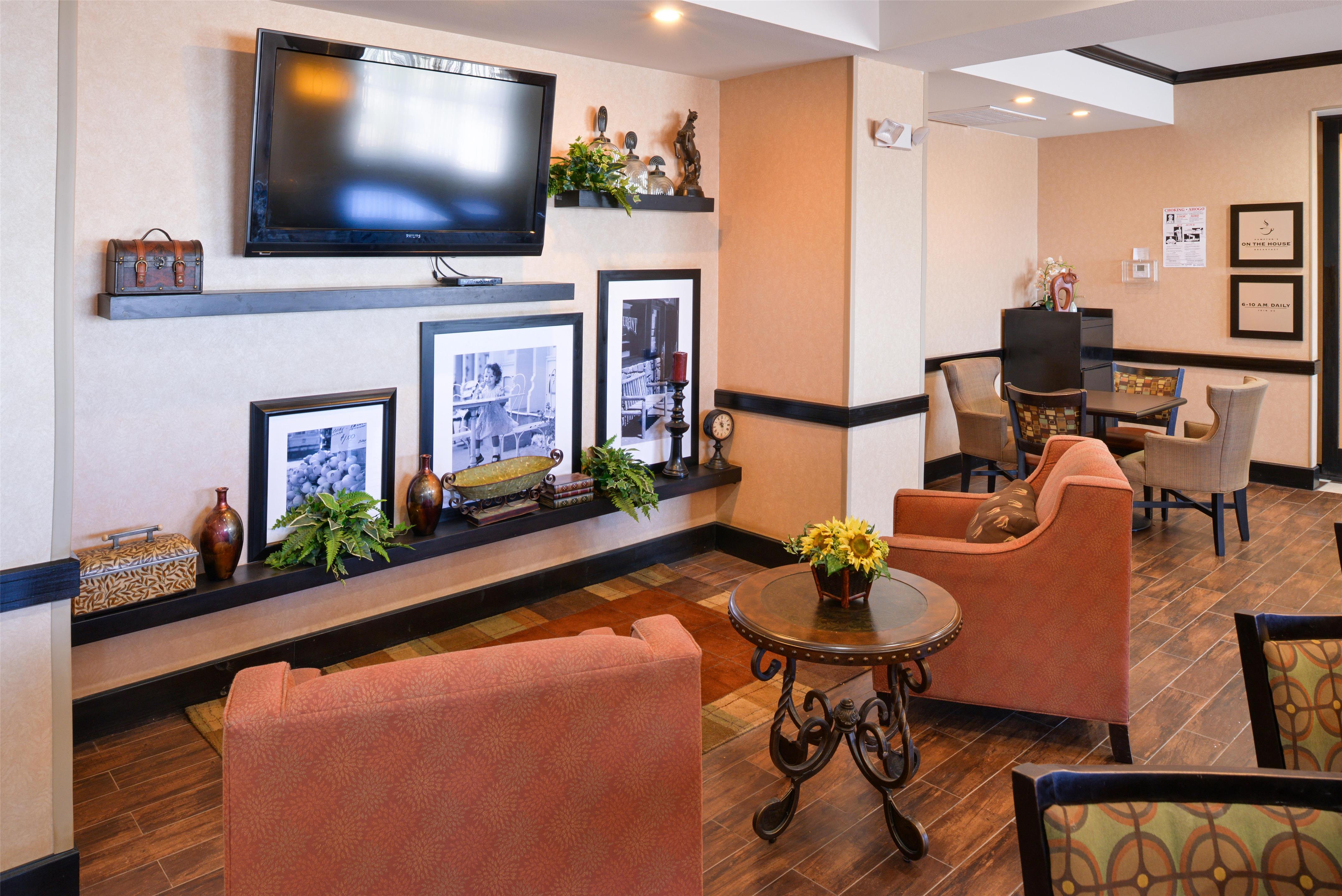Reception | Hampton Inn Pecos