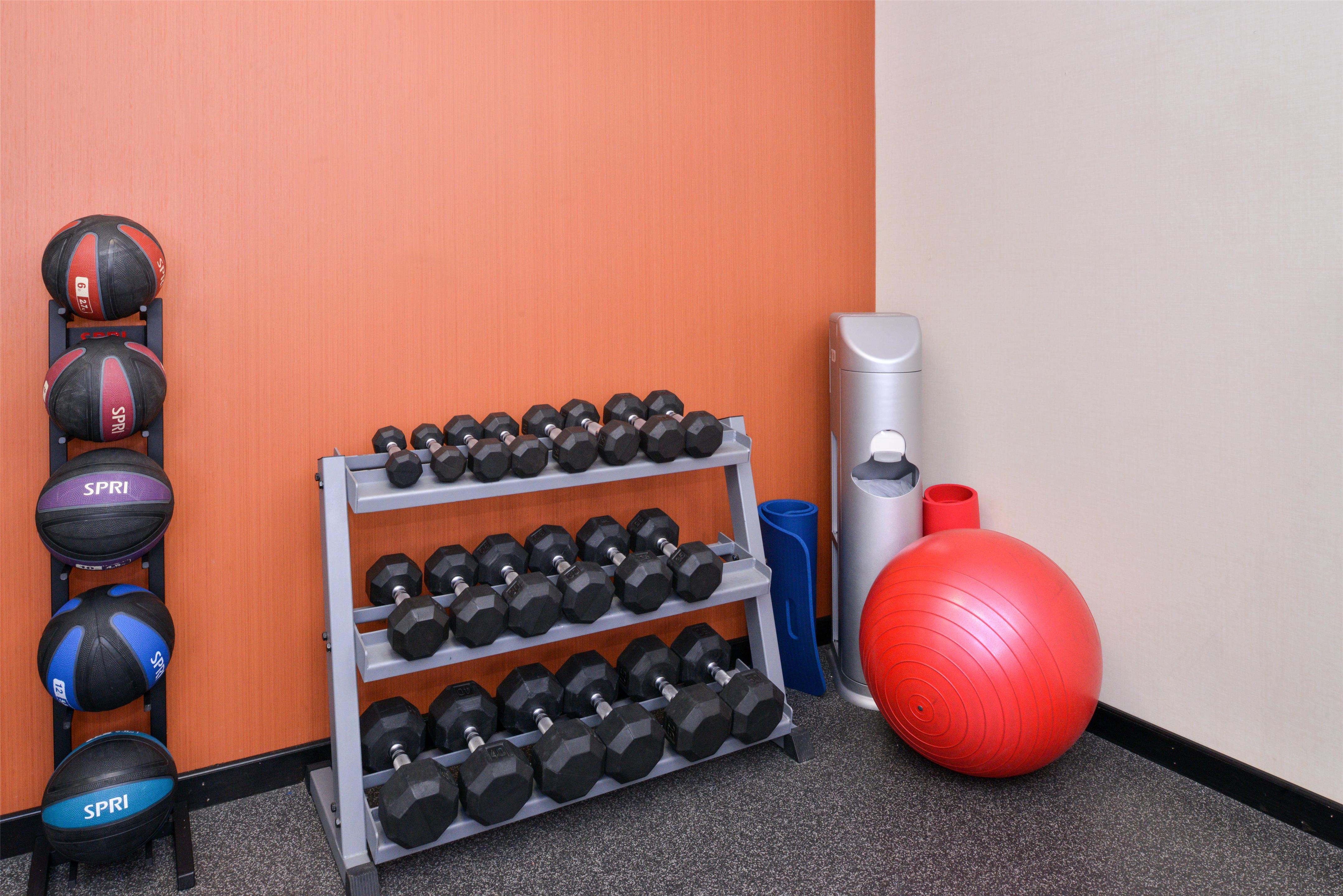 Health club fitness center gym | Hampton Inn Pecos