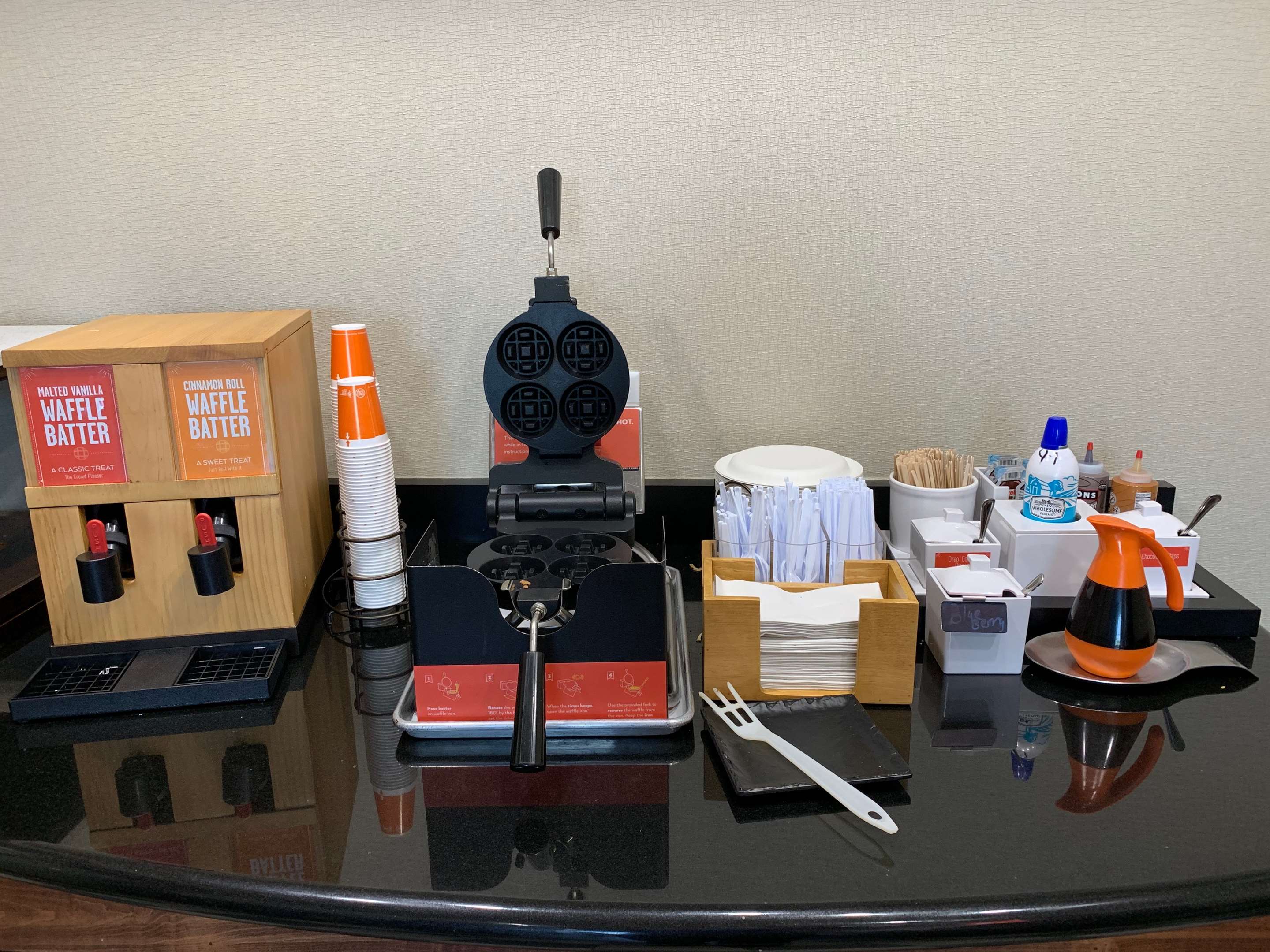 Breakfast Area | Hampton Inn Fort Stockton