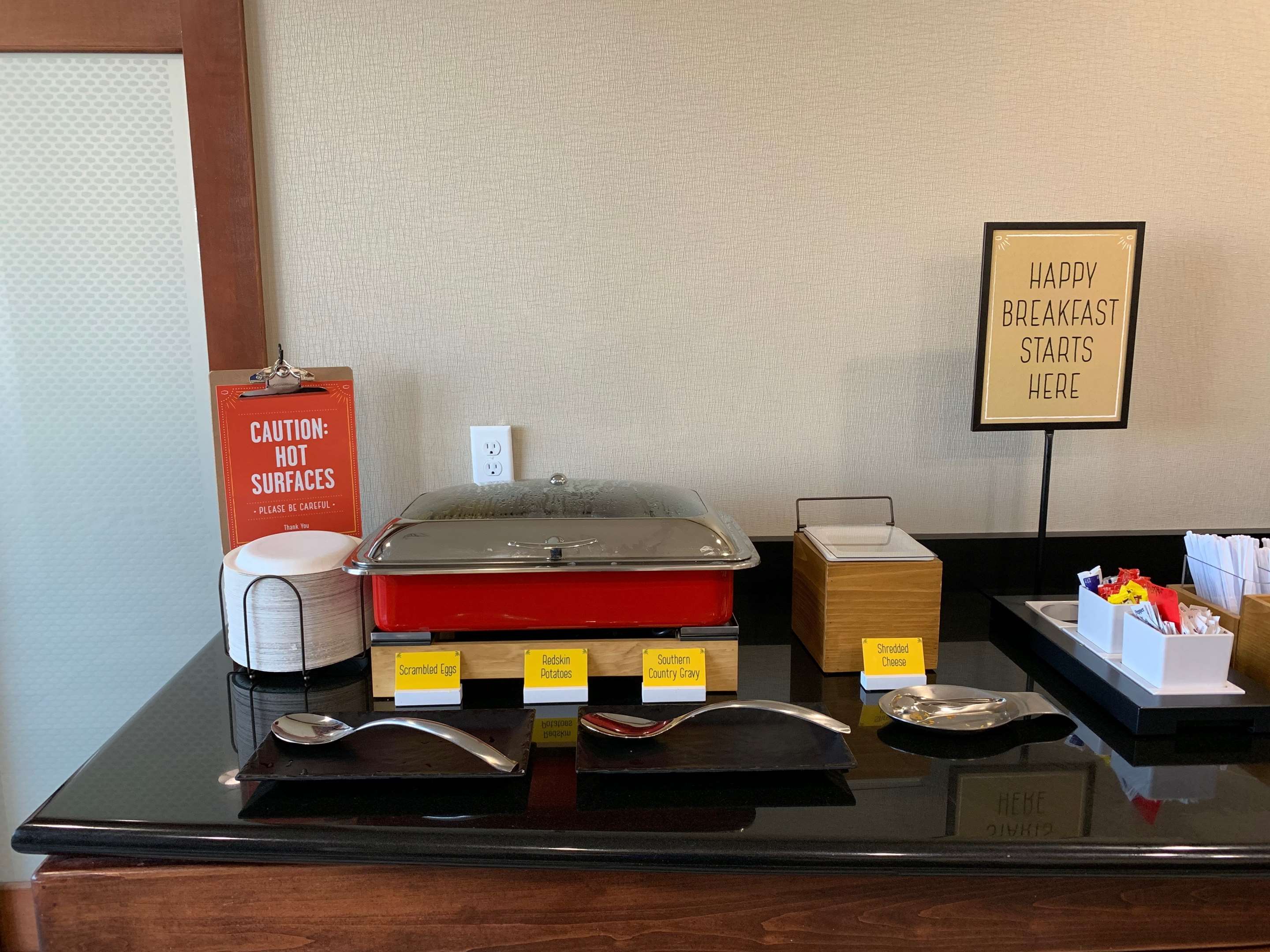 Breakfast Area | Hampton Inn Fort Stockton