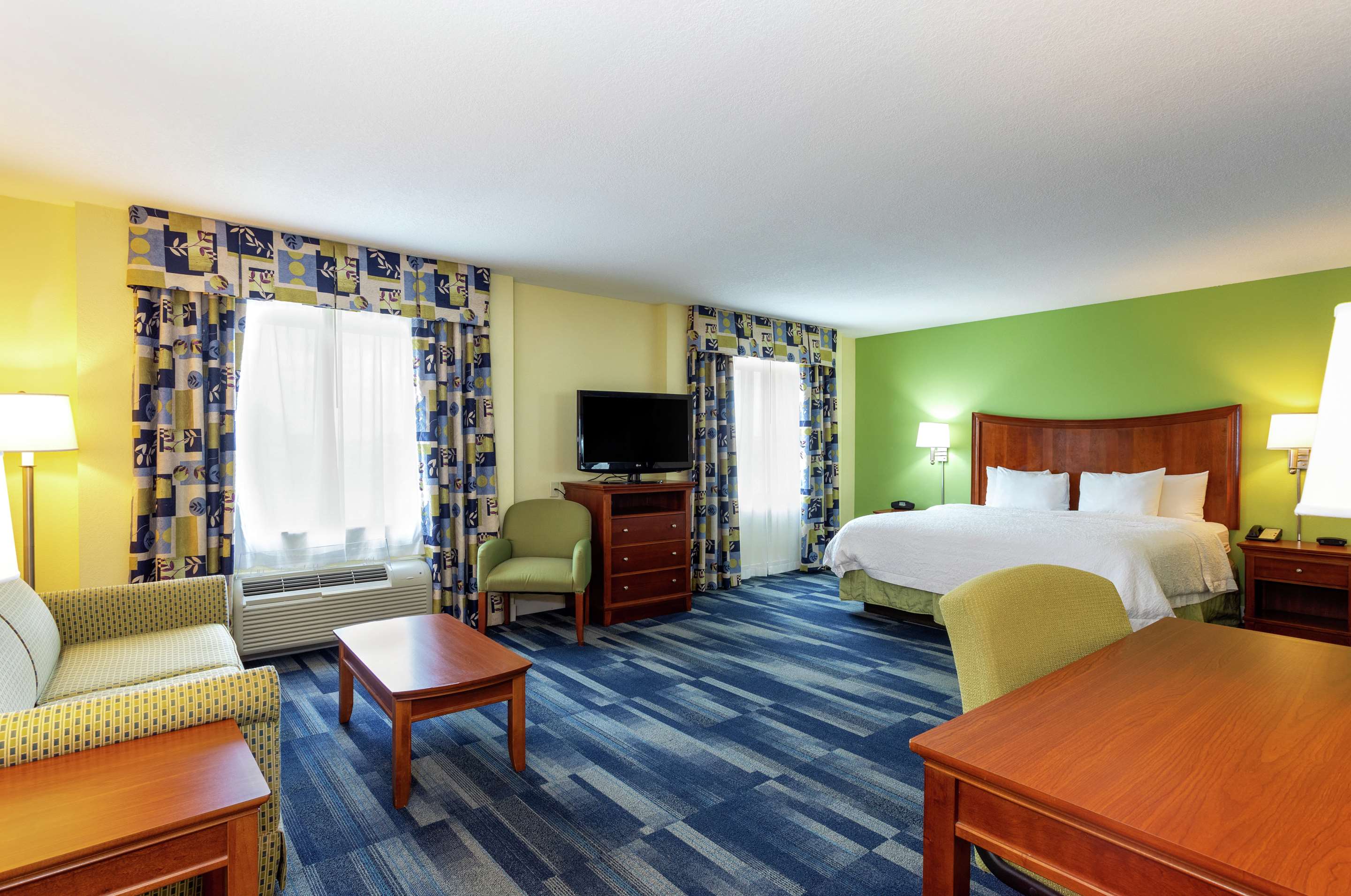 Guest room