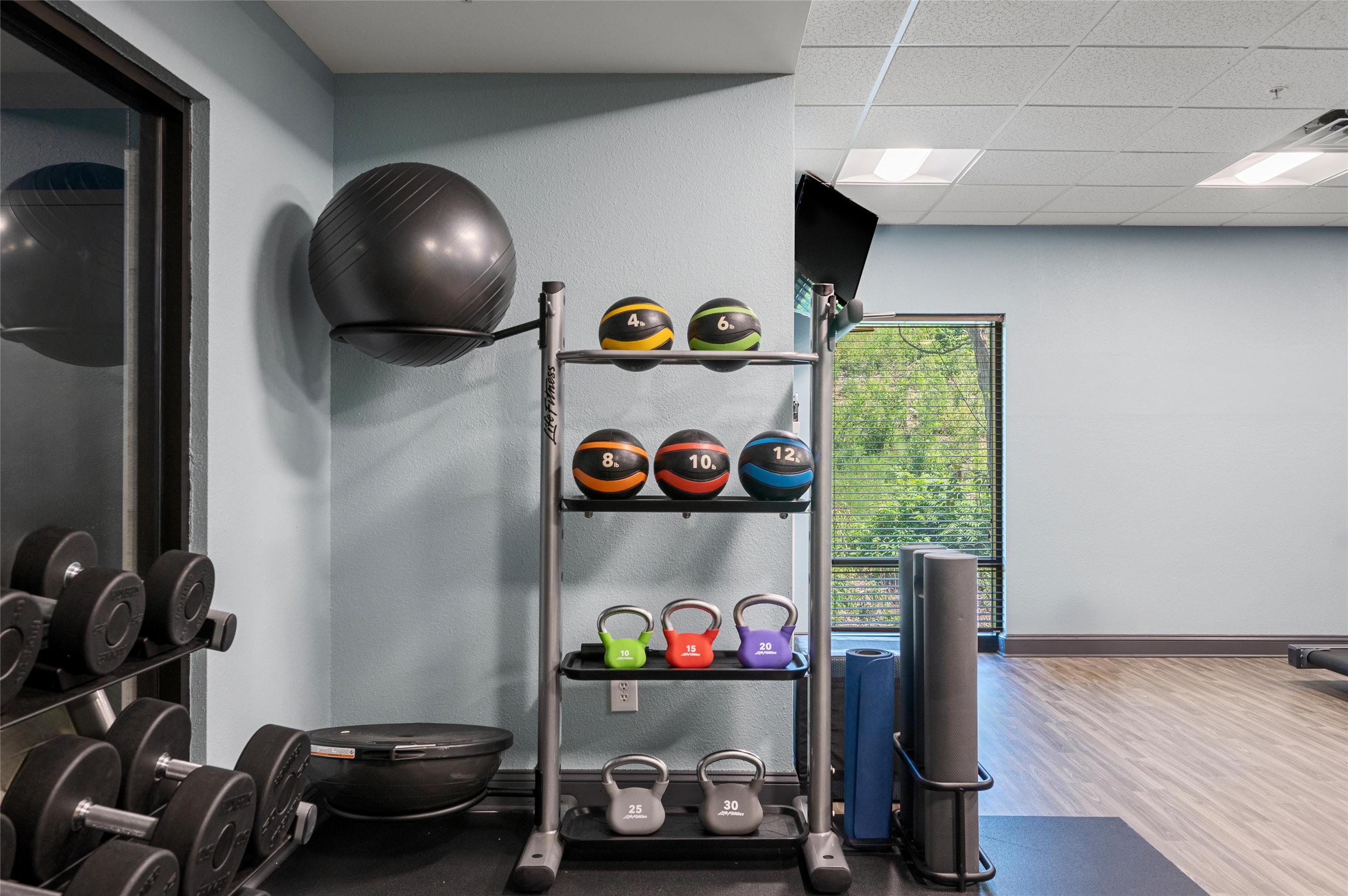 Health club fitness center gym | Hampton Inn Front Royal