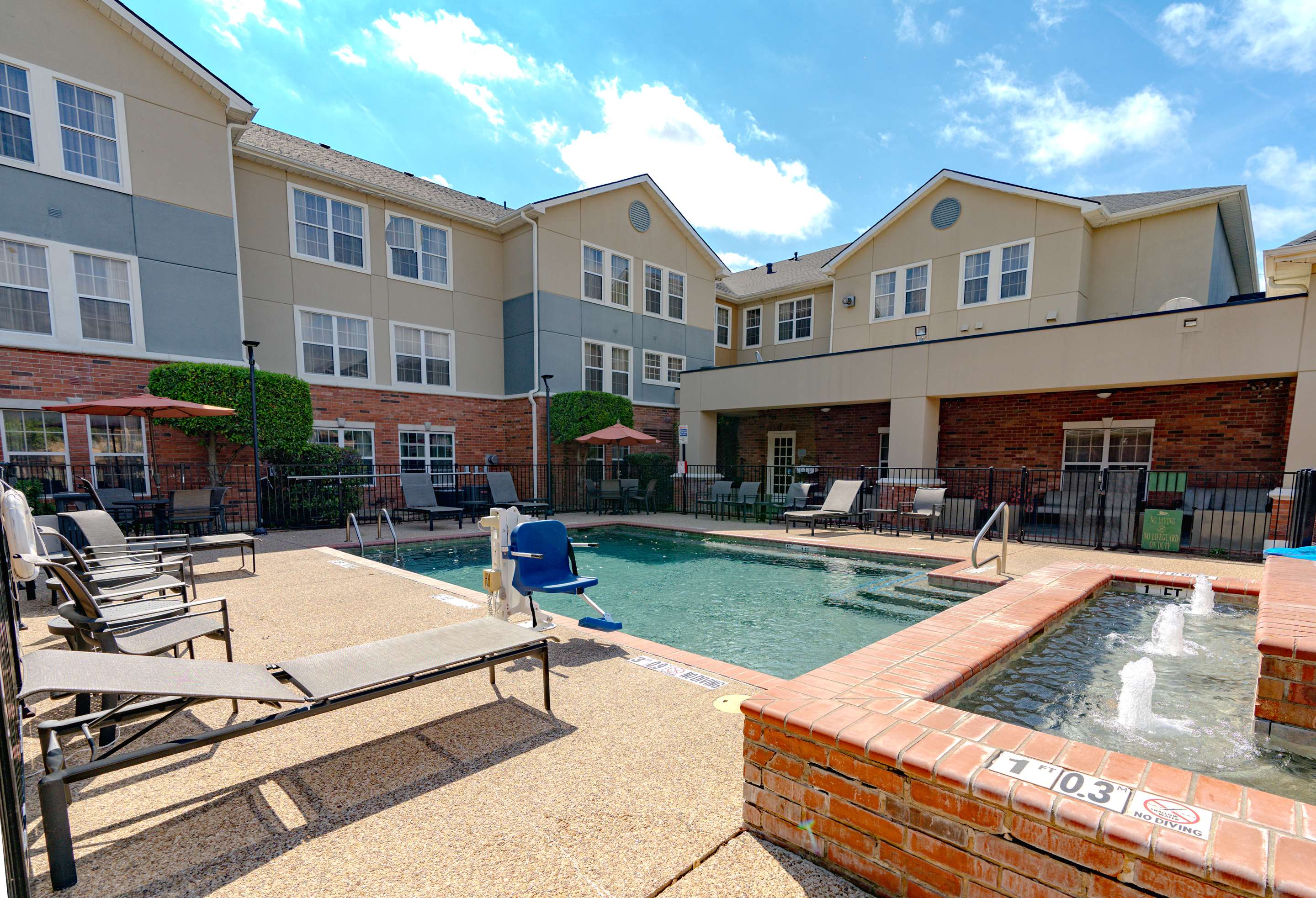 Pool | Homewood Suites by Hilton Ft. Worth-Bedford