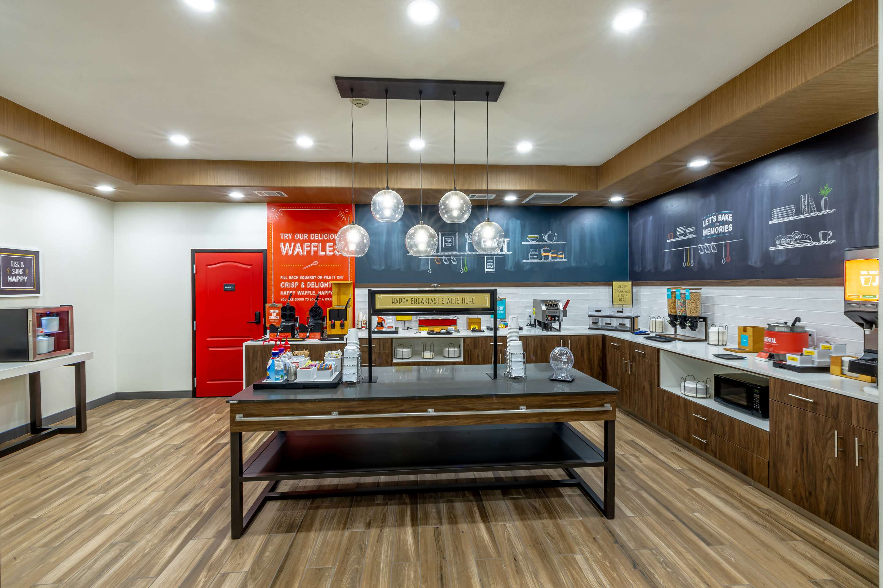 Breakfast Area | Hampton Inn & Suites Cleburne