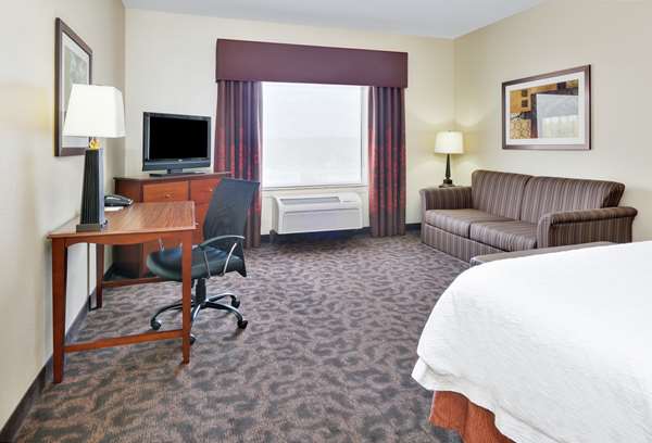  - Hampton Inn & Suites Forest Hill - I-20, Exit 440B