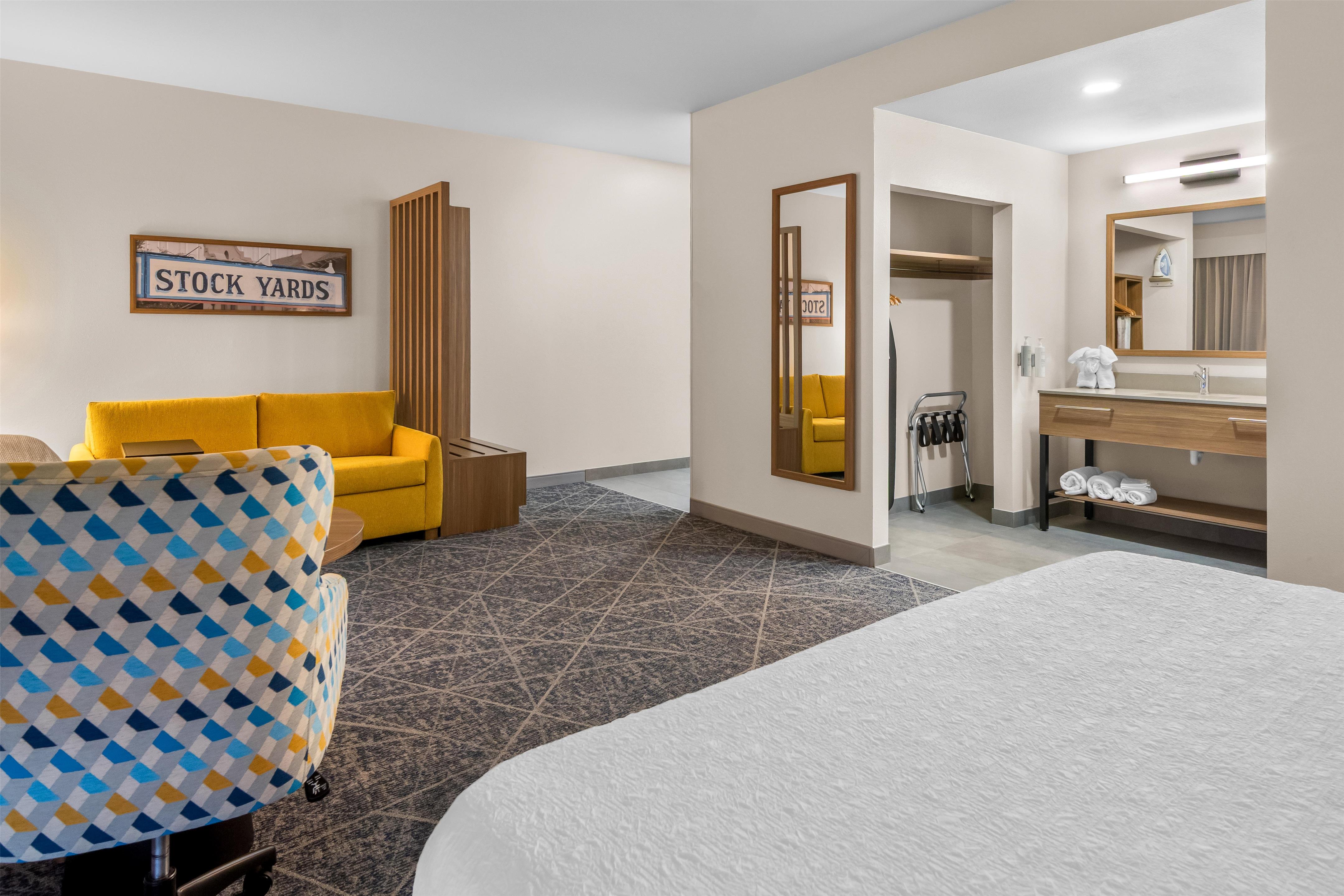 Guest room