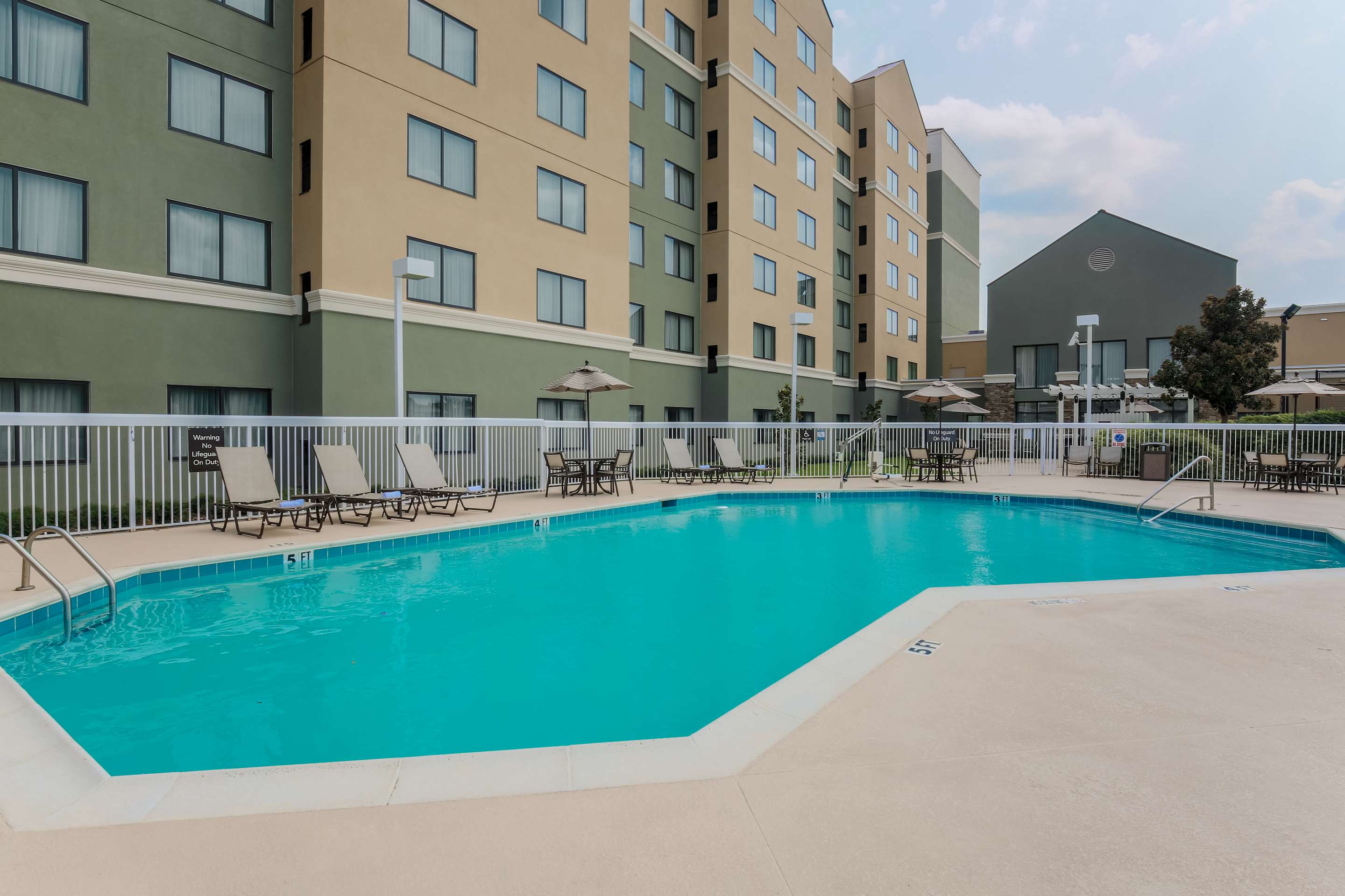 Pool | Homewood Suites by Hilton Ft. Worth-North at Fossil Creek