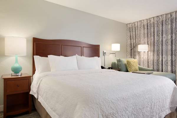  - Hampton Inn Southwest Fort Worth - I-20, Exit 433