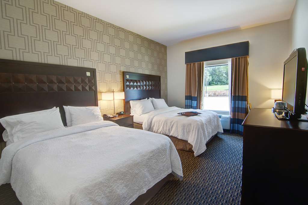 Hampton Inn & Suites Trophy Club - Fort Worth North, TX - Tap to explore photos