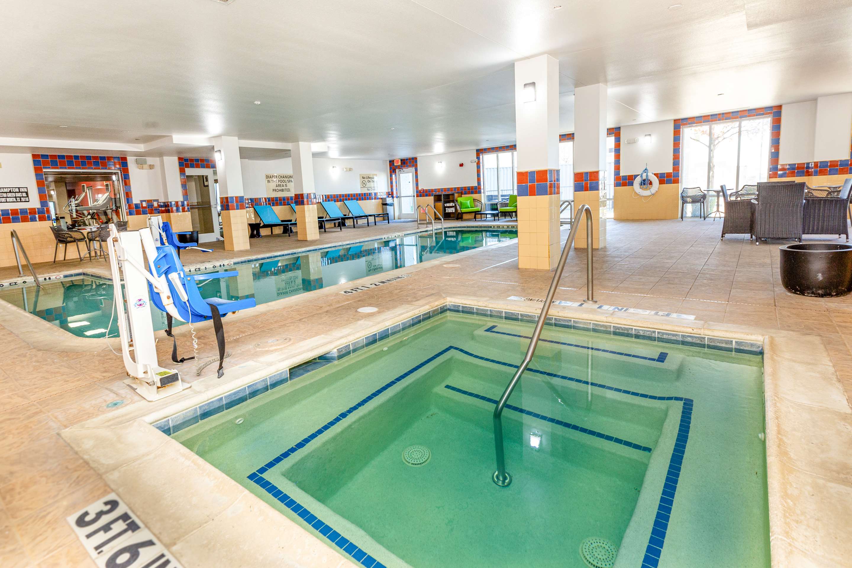 Pool | Hampton Inn & Suites Fort Worth-West-I-30