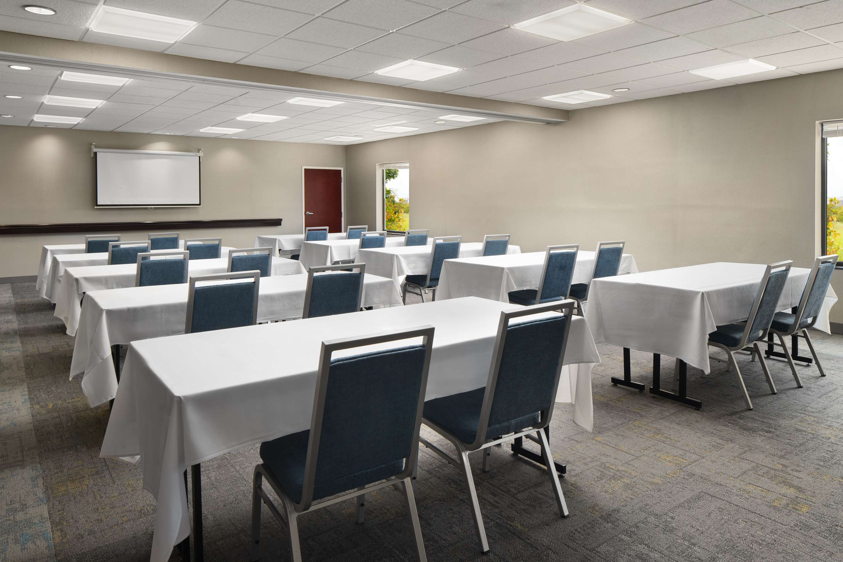 Meeting Room | Hampton Inn Ft. Wayne/Dupont Road