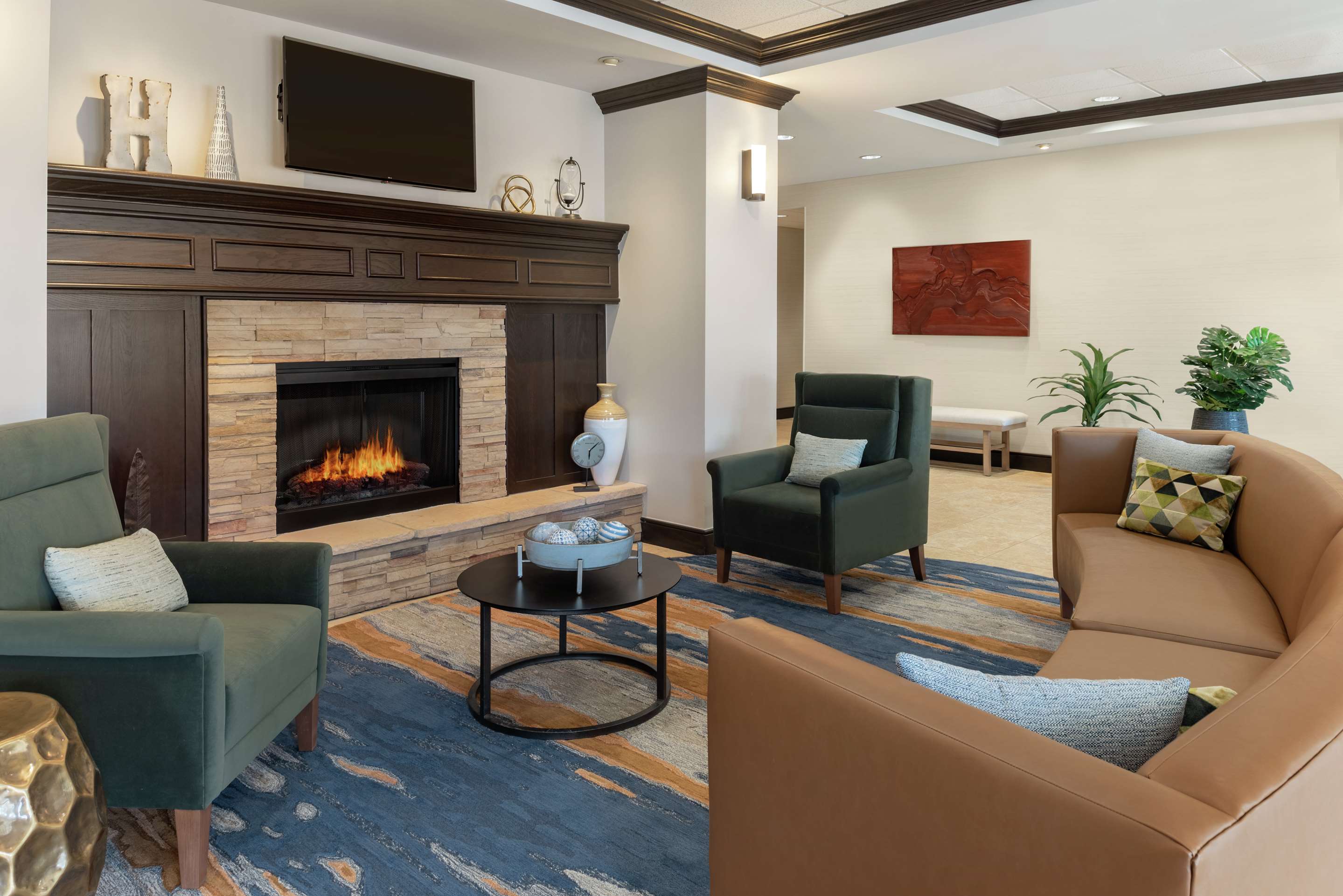 Lobby | Homewood Suites Fort Wayne