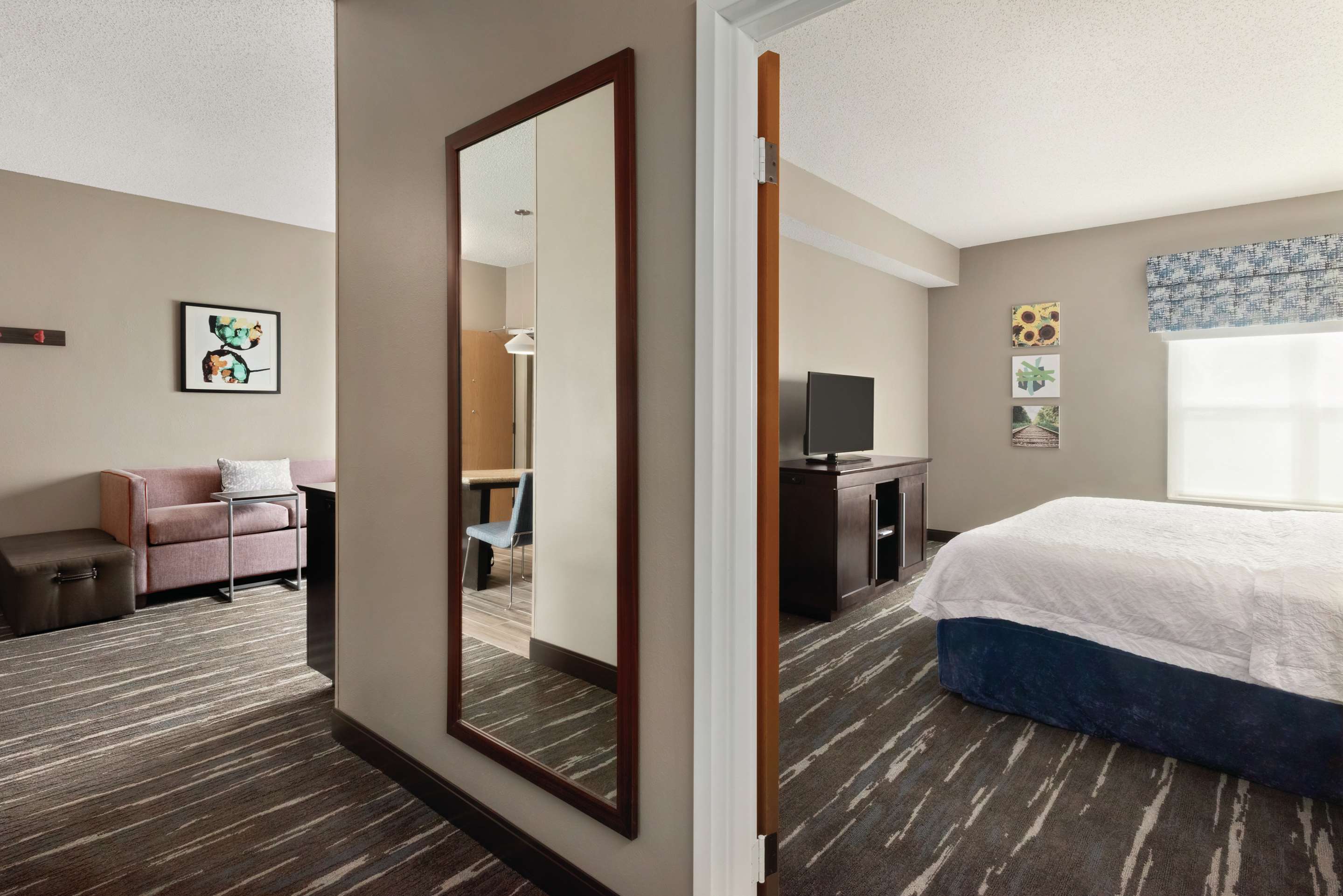 Guest room