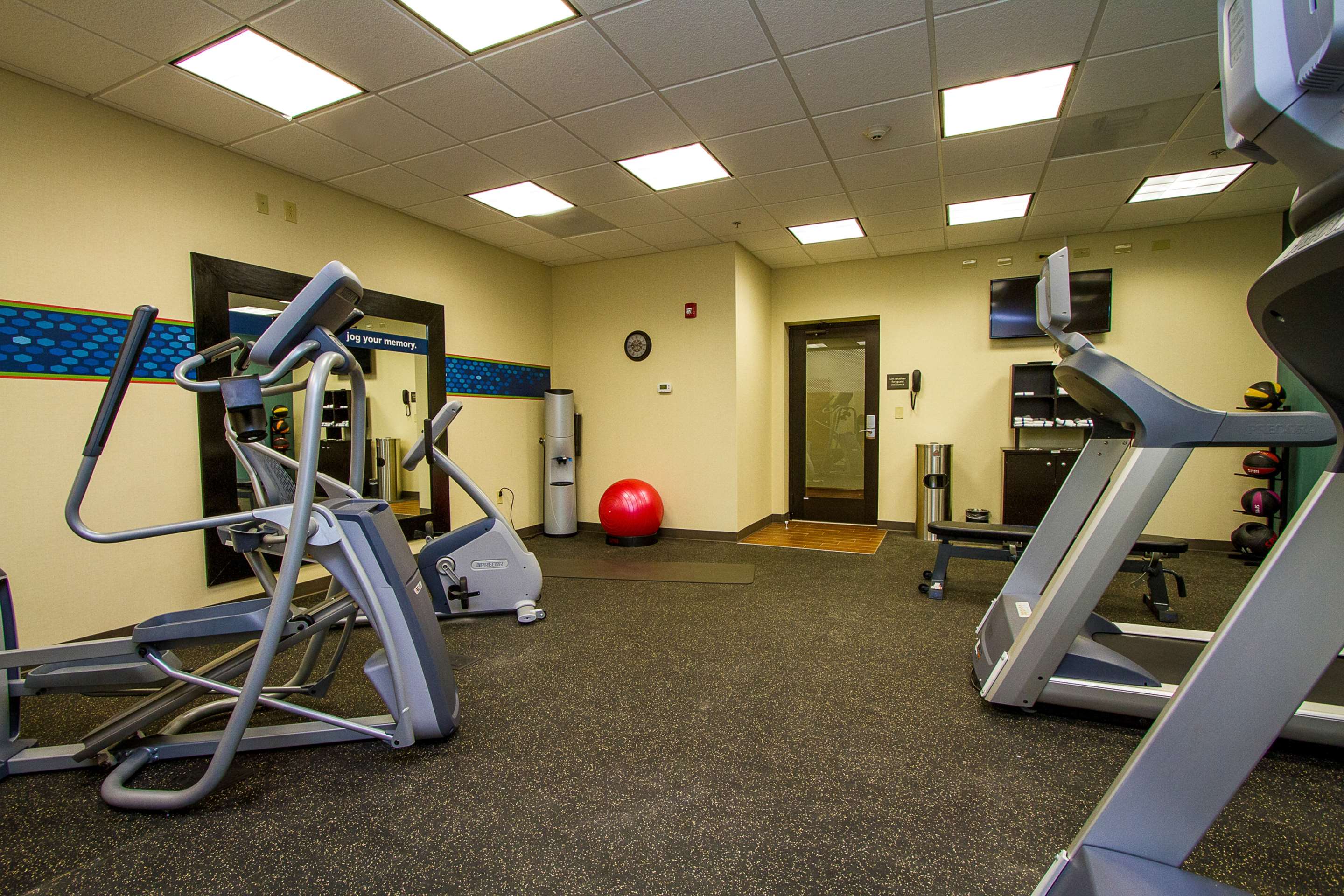 Health club fitness center gym | Hampton Inn Fayetteville