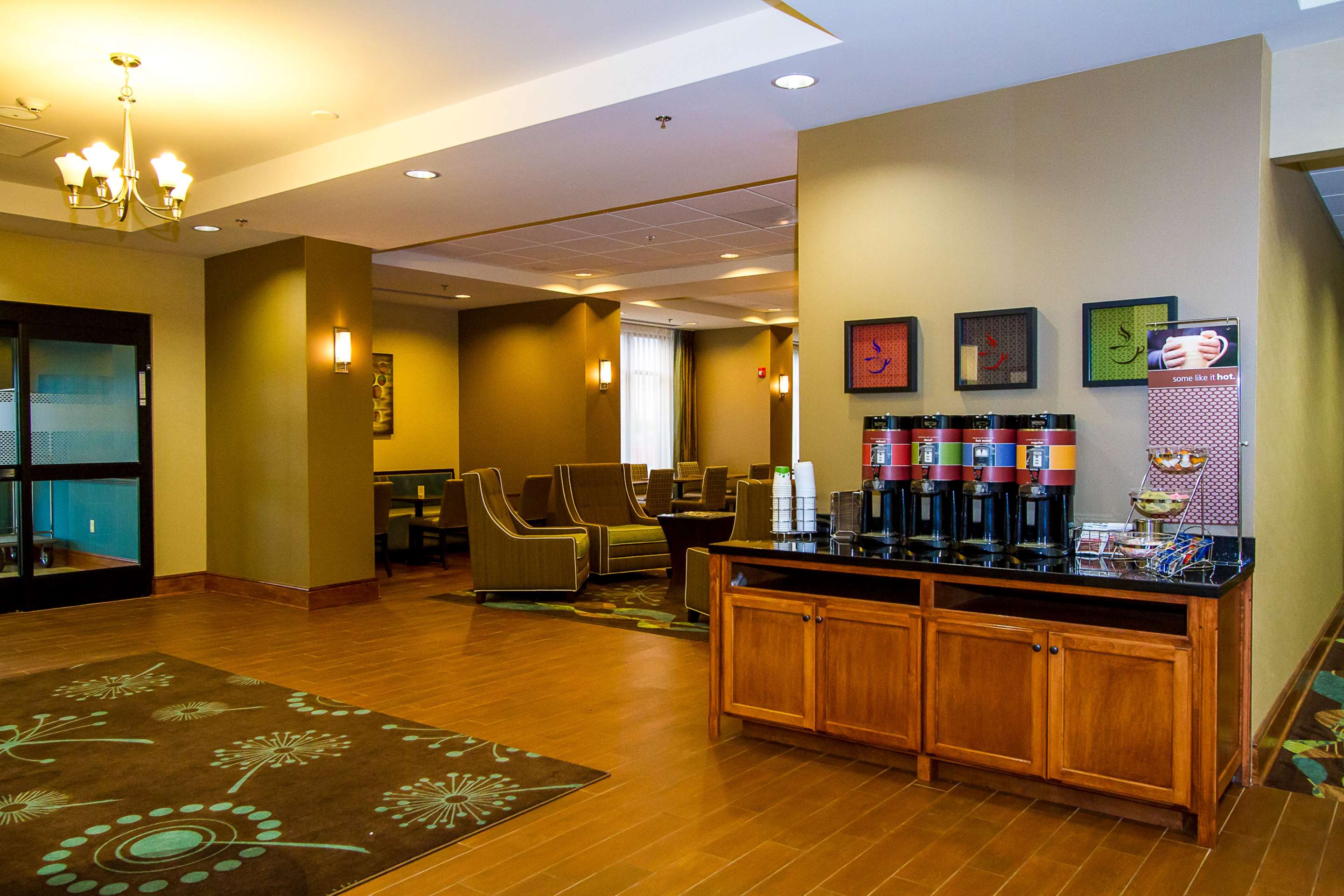 Reception | Hampton Inn Fayetteville