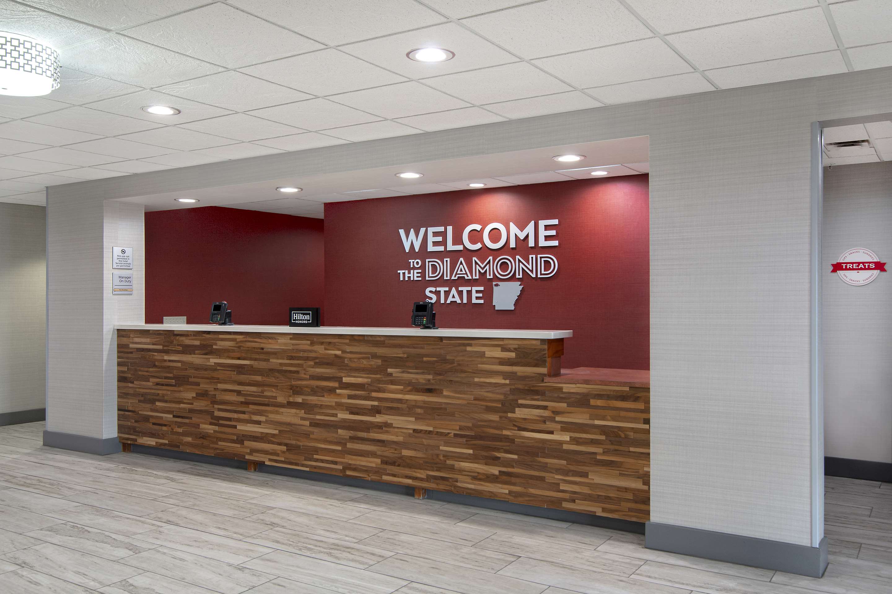 Reception | Hampton Inn Fayetteville