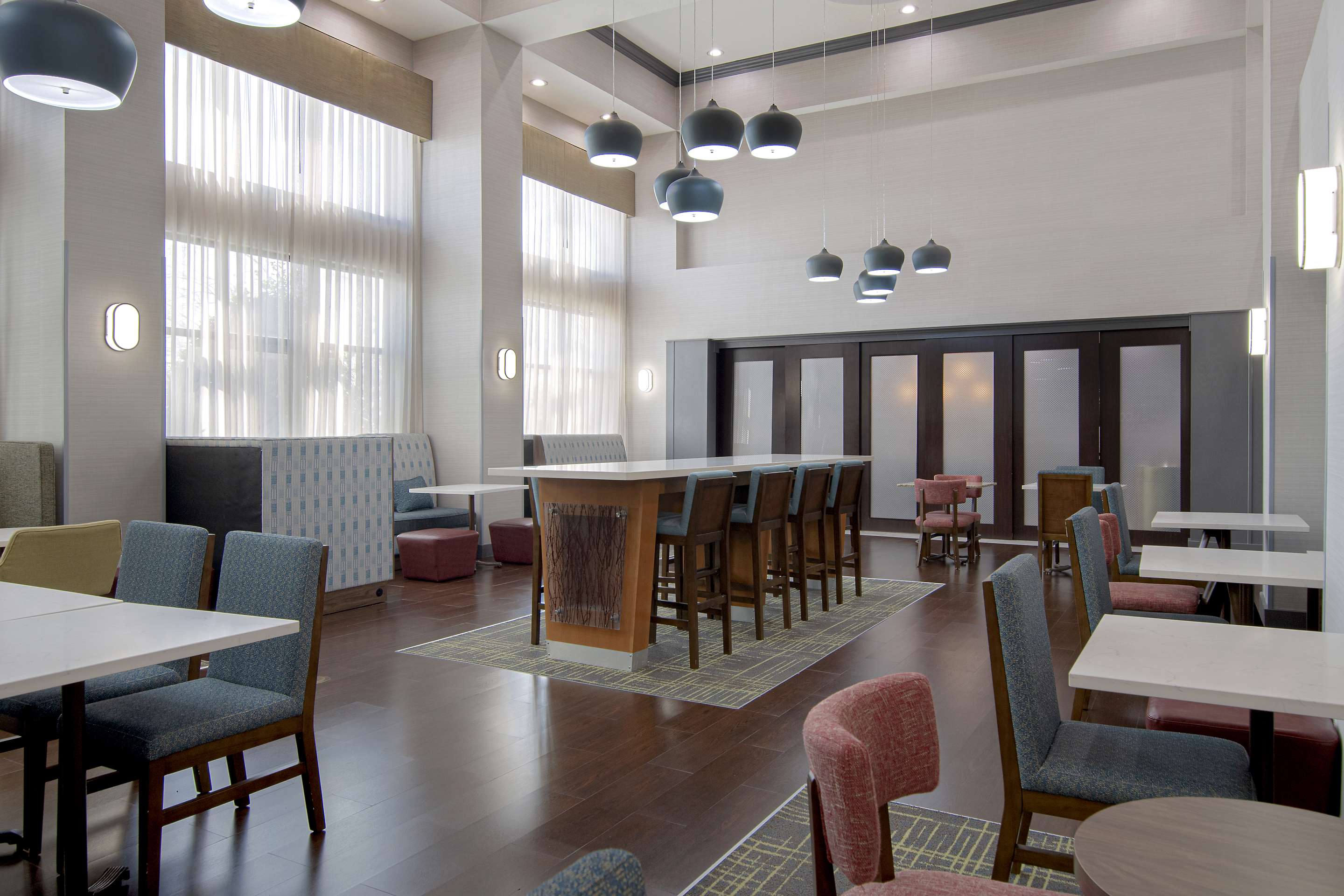 Lobby | Hampton Inn Fayetteville