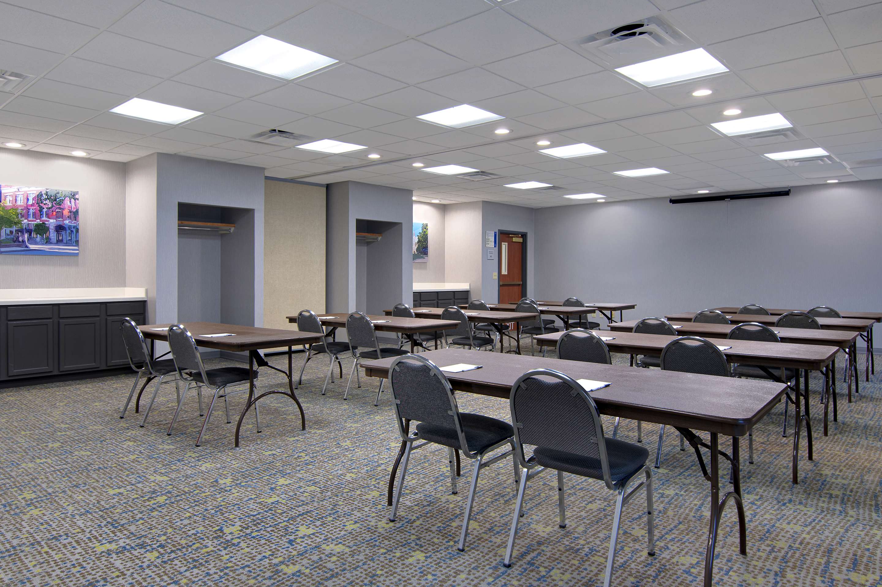Meeting Room | Hampton Inn Fayetteville