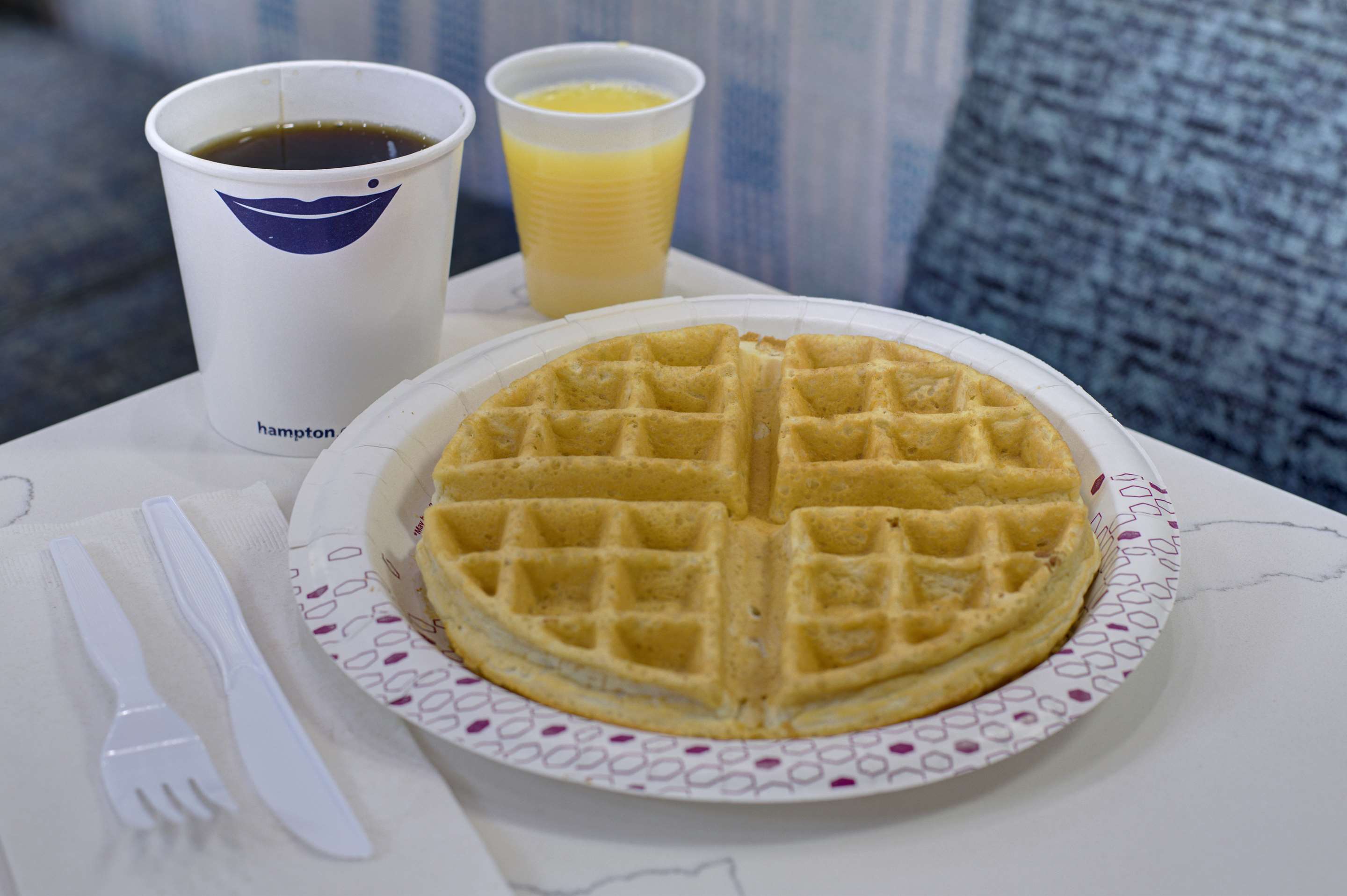 Breakfast Area | Hampton Inn Fayetteville