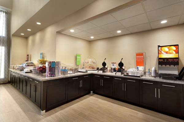 Amenities - Hampton Inn & Suites Springdale - I-49, Exit 72