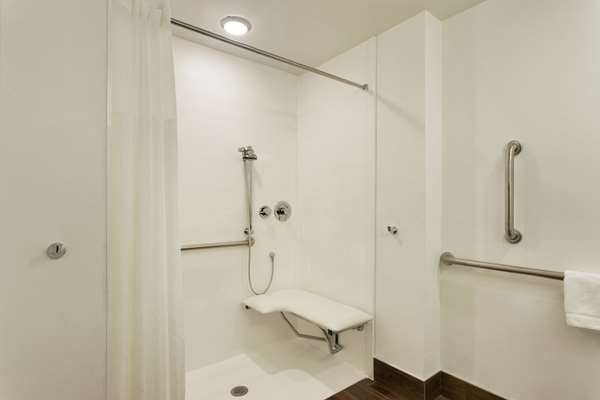  - Hampton Inn & Suites Springdale - I-49, Exit 72