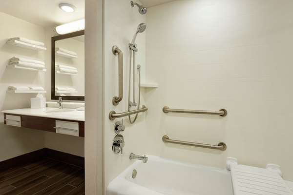  - Hampton Inn & Suites Springdale - I-49, Exit 72