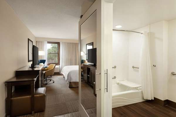  - Hampton Inn & Suites Springdale - I-49, Exit 72