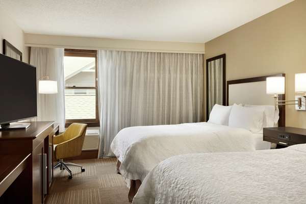  - Hampton Inn & Suites Springdale - I-49, Exit 72