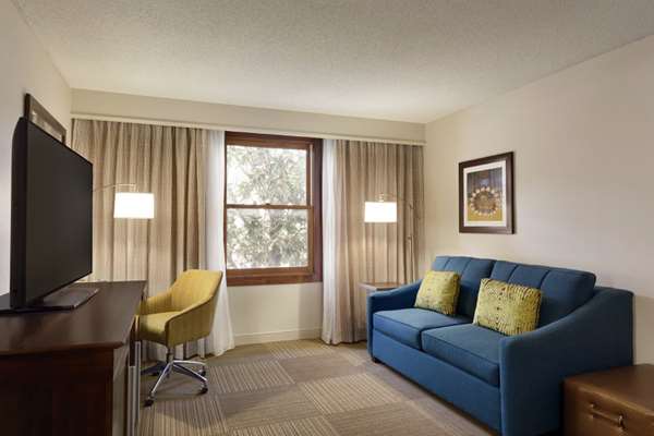  - Hampton Inn & Suites Springdale - I-49, Exit 72