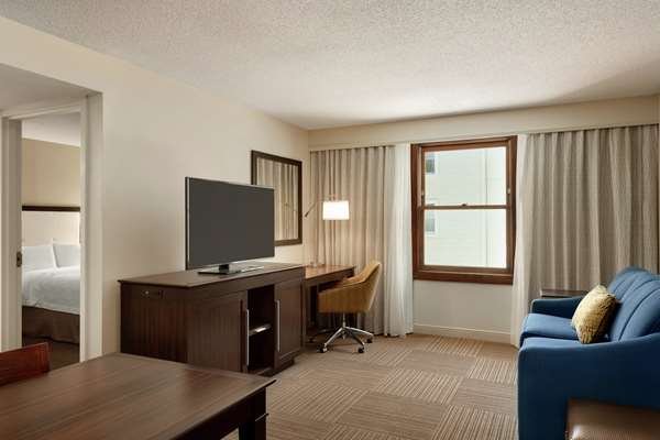  - Hampton Inn & Suites Springdale - I-49, Exit 72