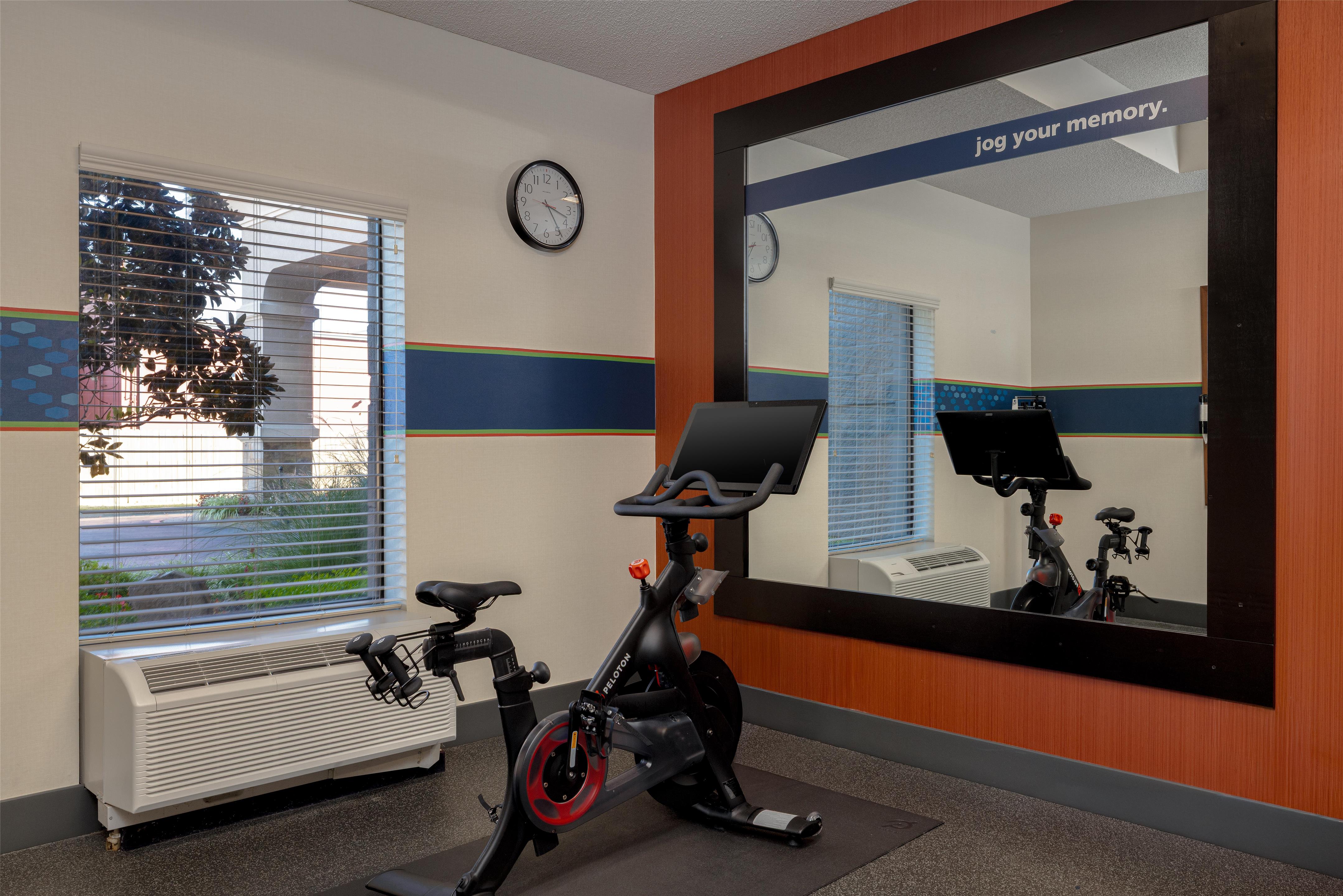 Health club fitness center gym | Hampton Inn Siloam Springs