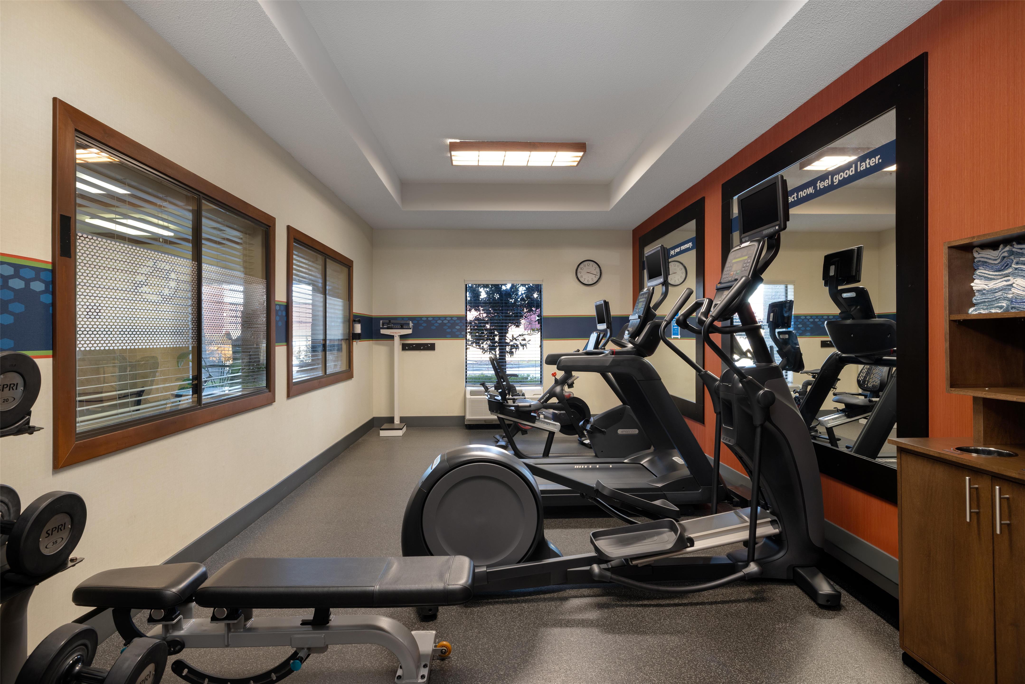 Health club fitness center gym | Hampton Inn Siloam Springs