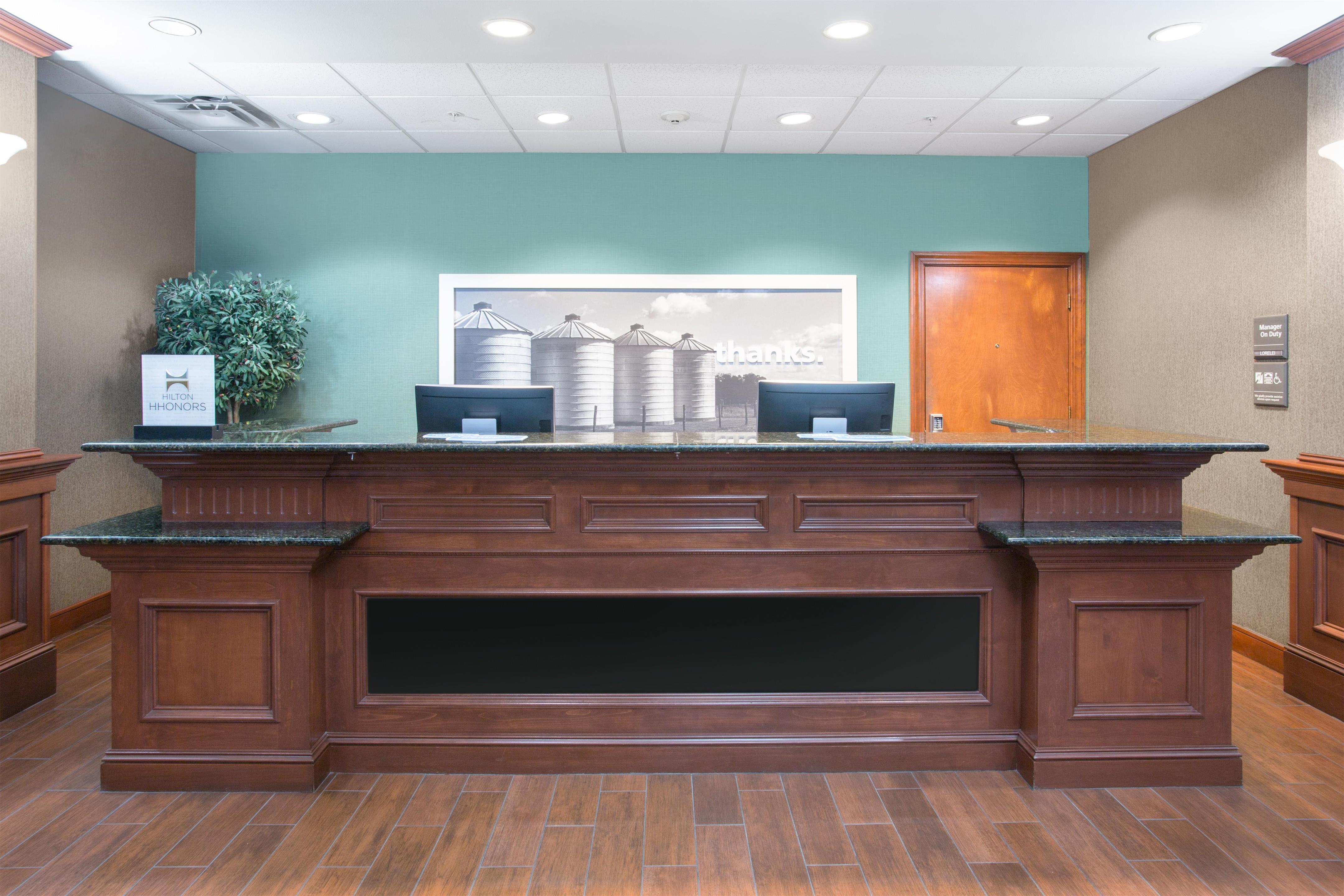 Reception | Hampton Inn Siloam Springs