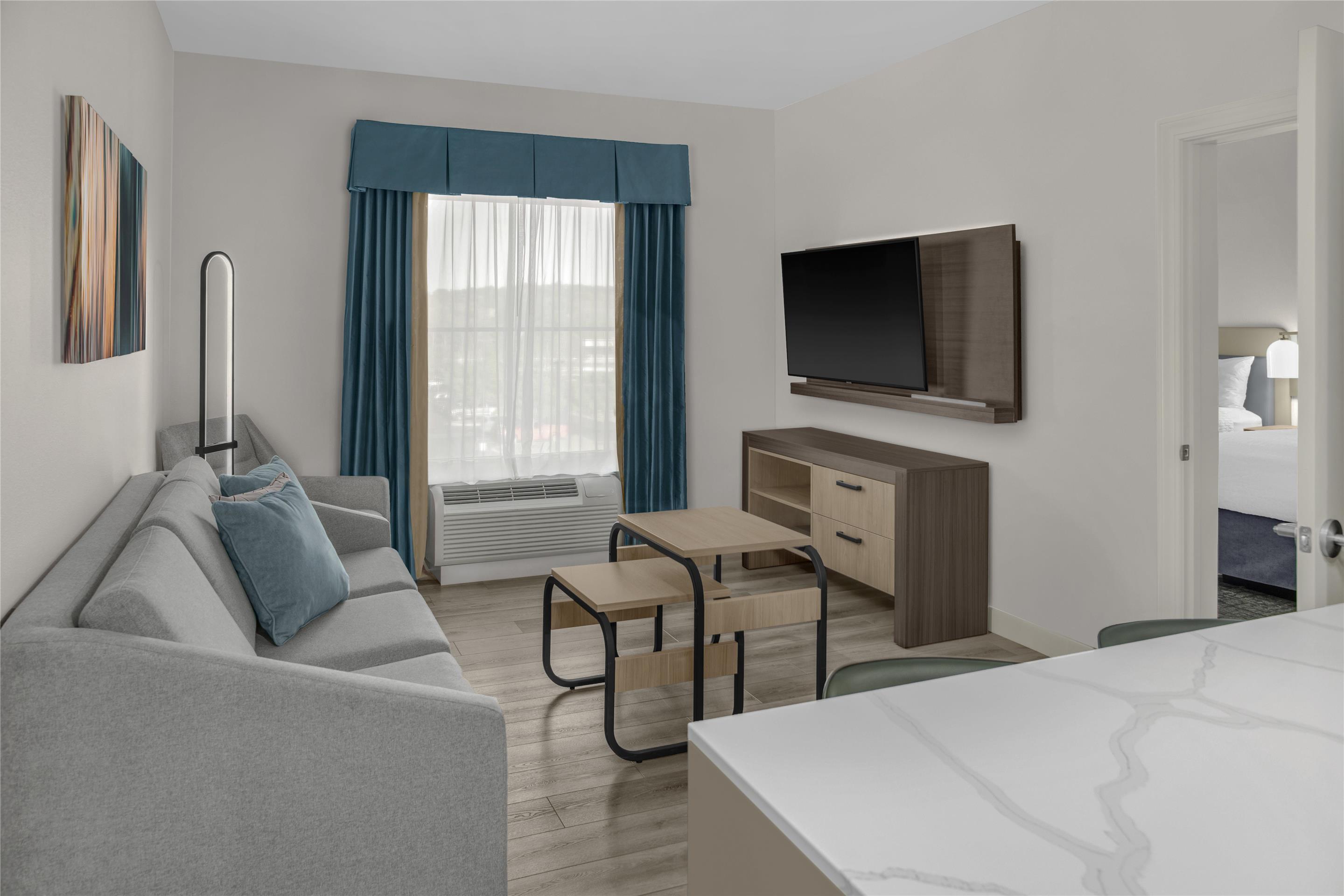 Guest room