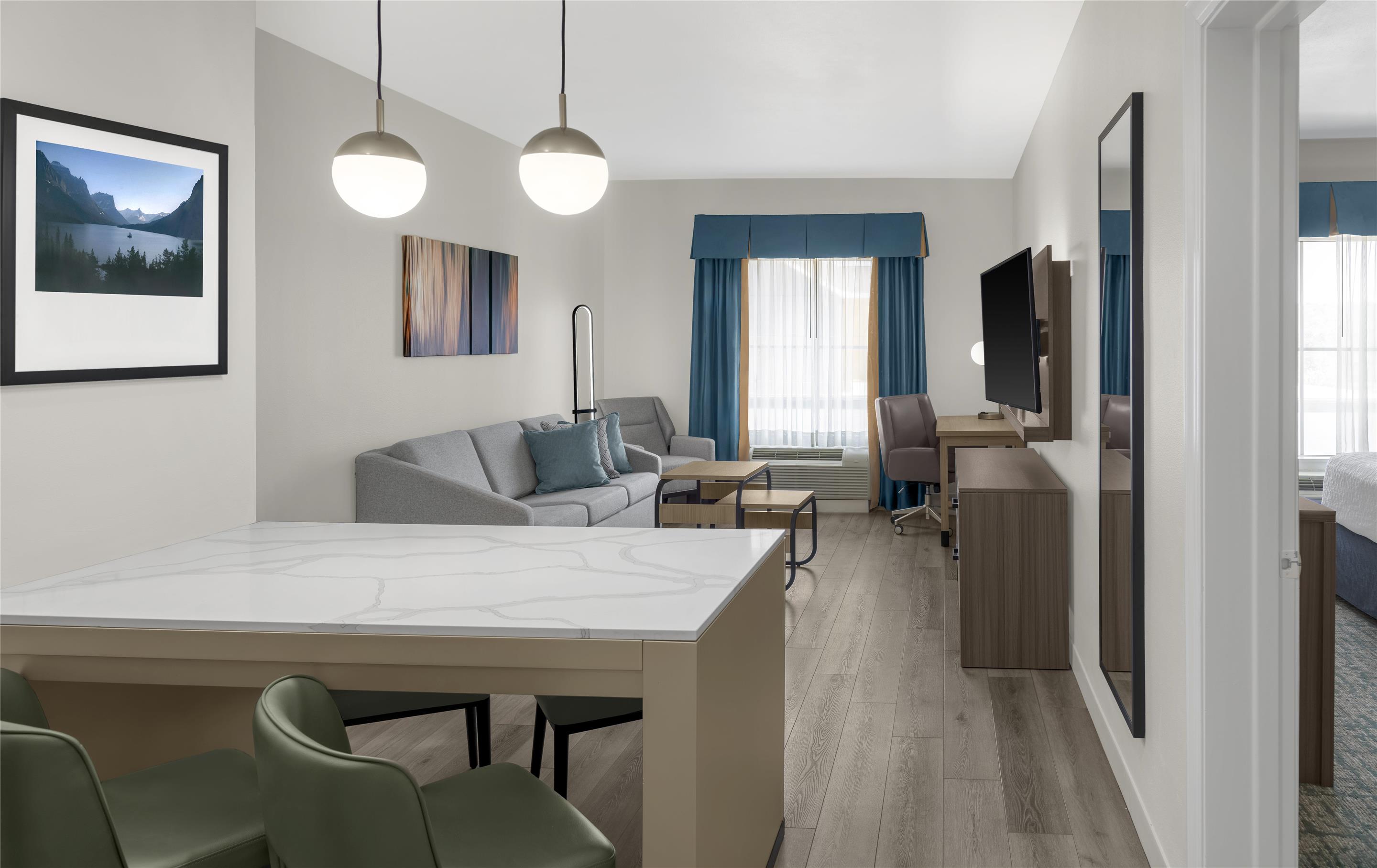 Guest room
