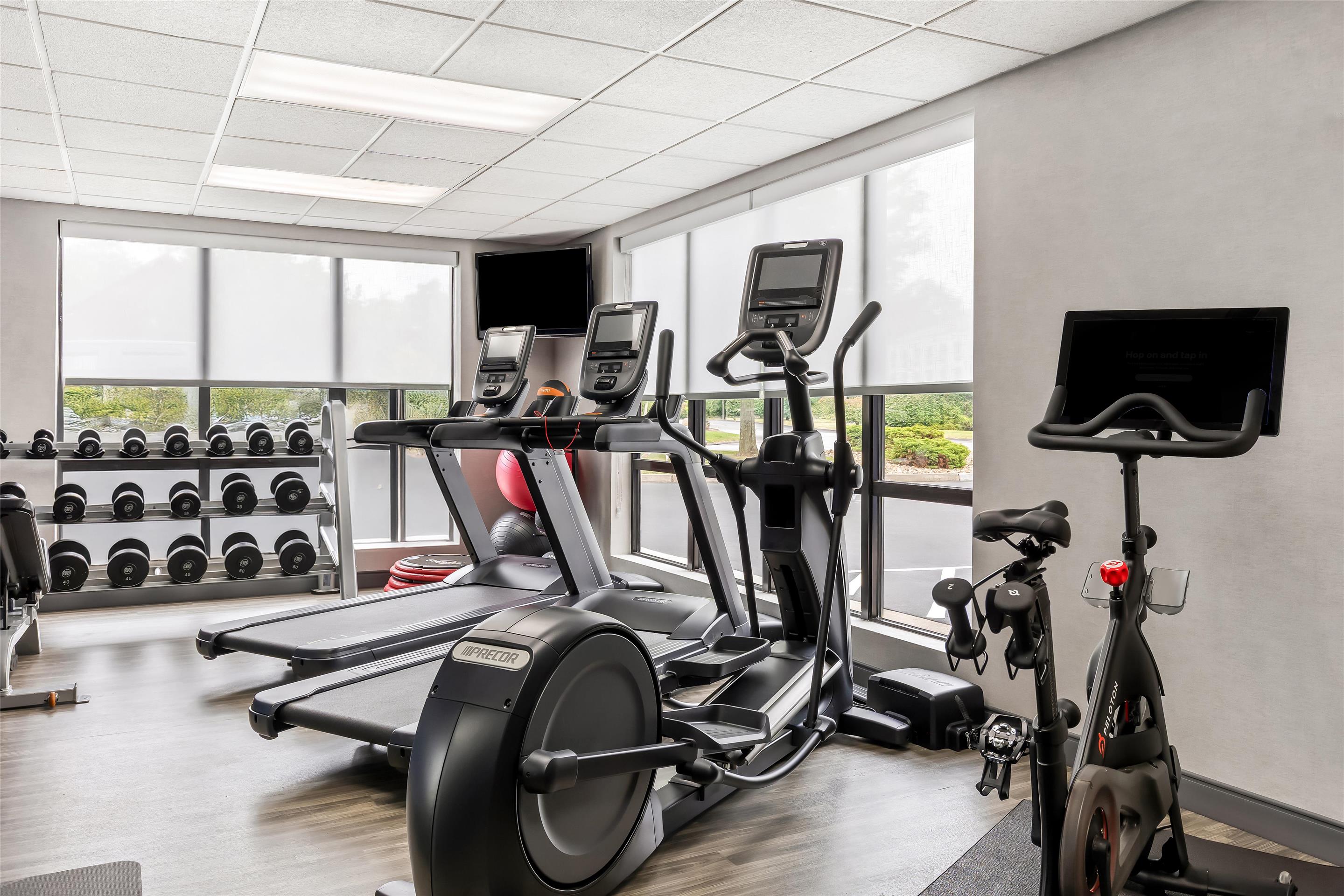 Health club fitness center gym | Hampton Inn & Suites Grove City
