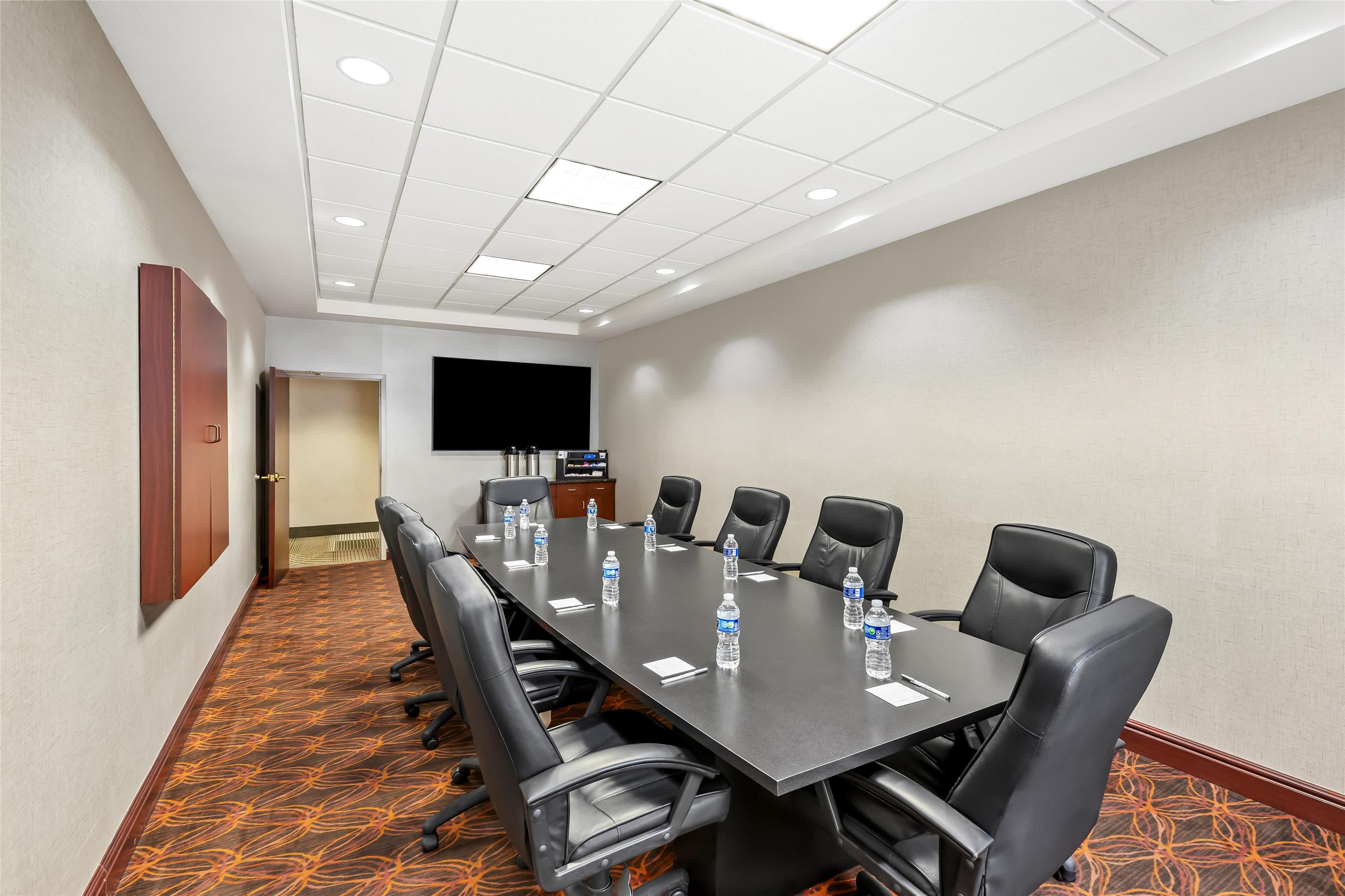 Meeting Room | Hampton Inn & Suites Grove City