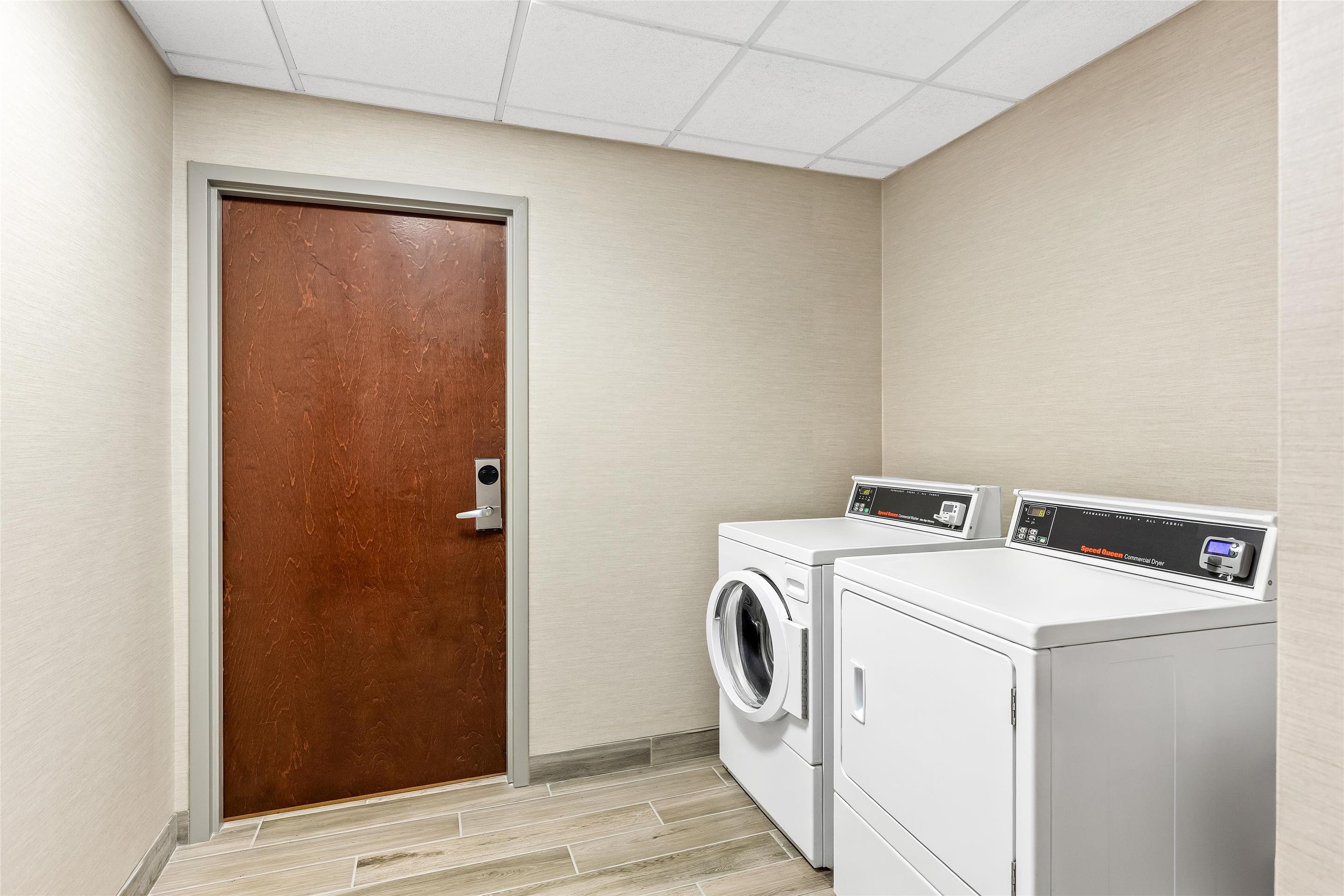 Laundry | Hampton Inn & Suites Grove City