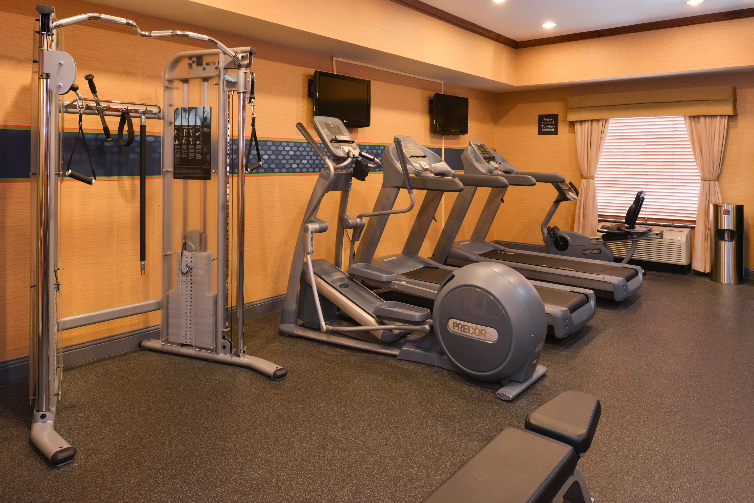 Health club fitness center gym | Hampton Inn & Suites Greenville