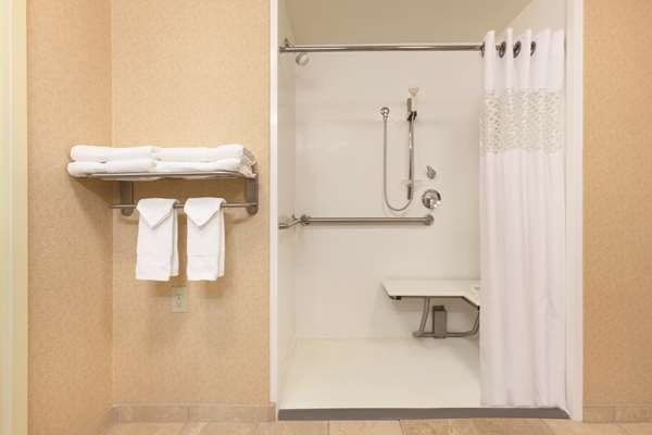  - Hampton Inn & Suites Greenfield